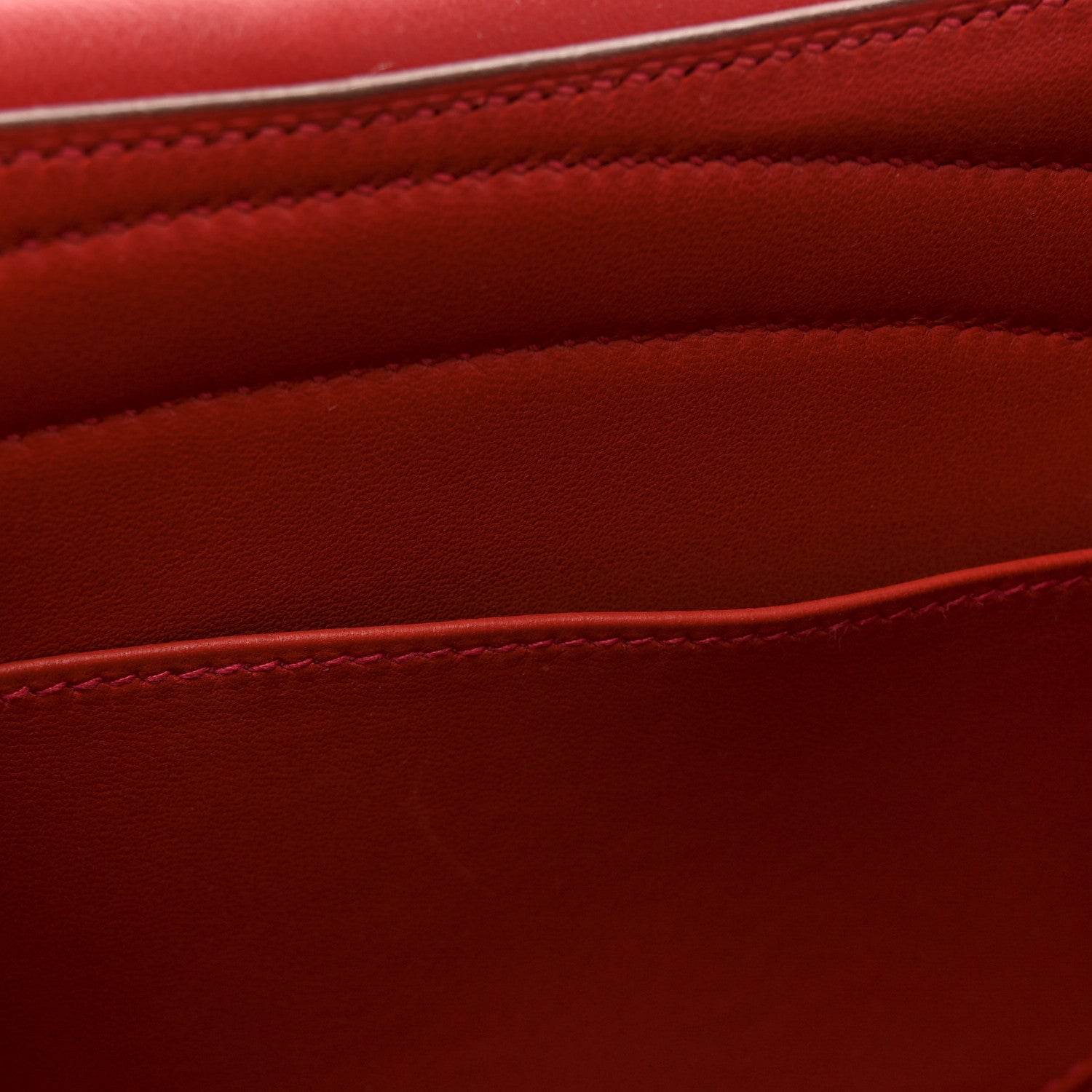 Epsom Swift Harnais Rouge Casaque