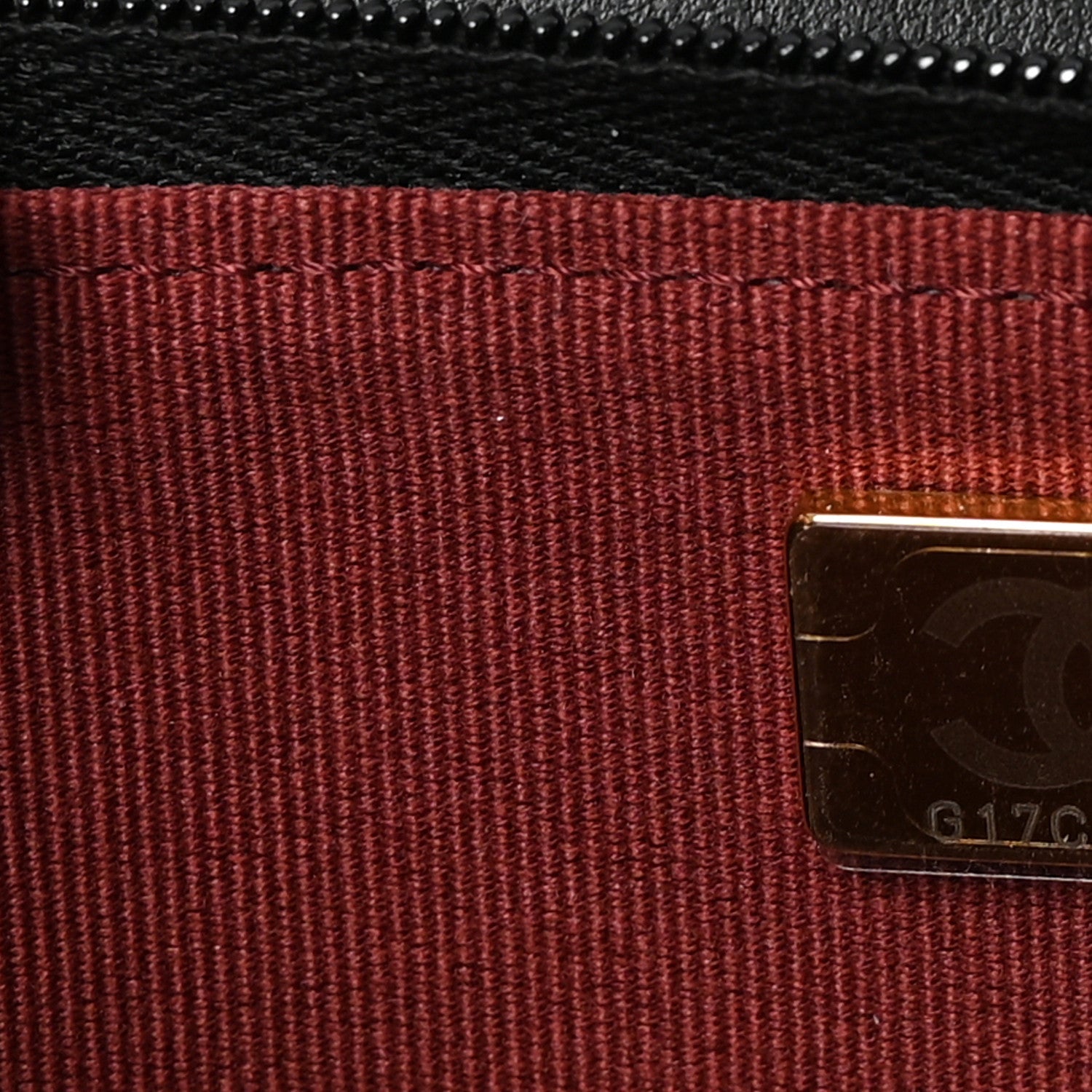 Calfskin Quilted Perfect Fit Wallet On Chain WOC Black