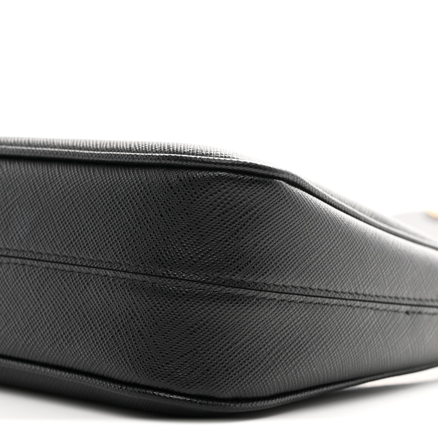 Saffiano Lux Re-Edition 2005 Shoulder Bag Black