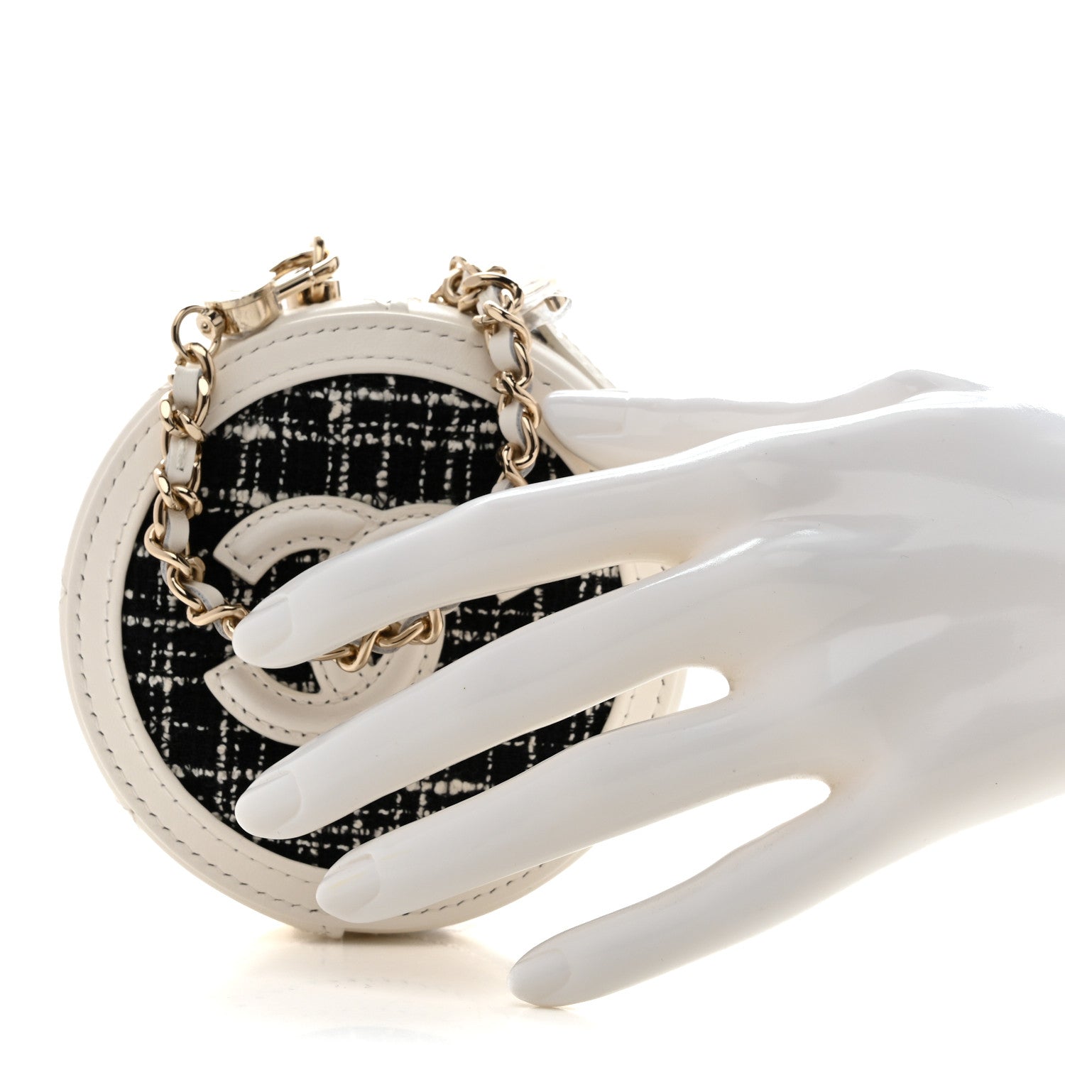 Tweed Quilted Round Filigree Pouch With Chain White Black