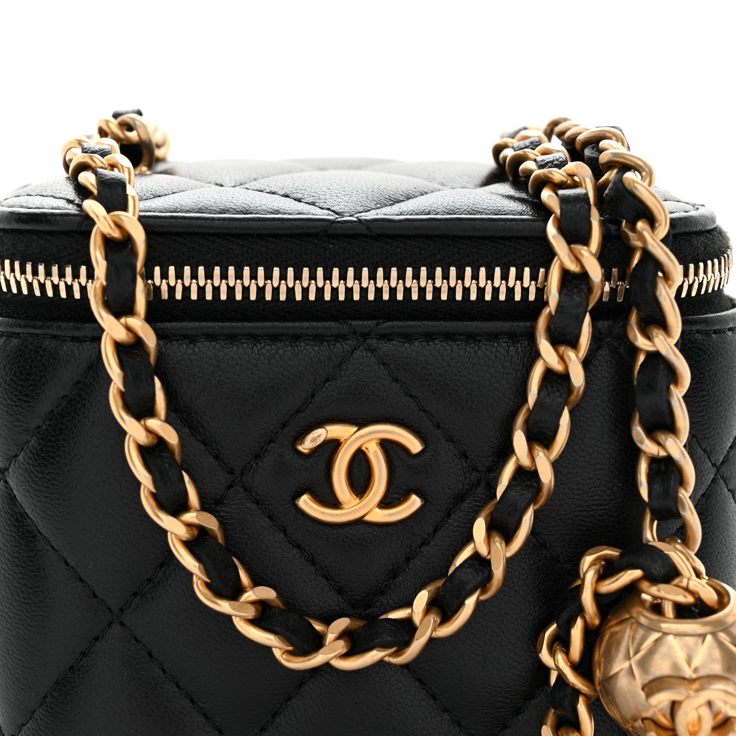 Lambskin Quilted Mini Pearl Crush Vanity Case With Chain Black