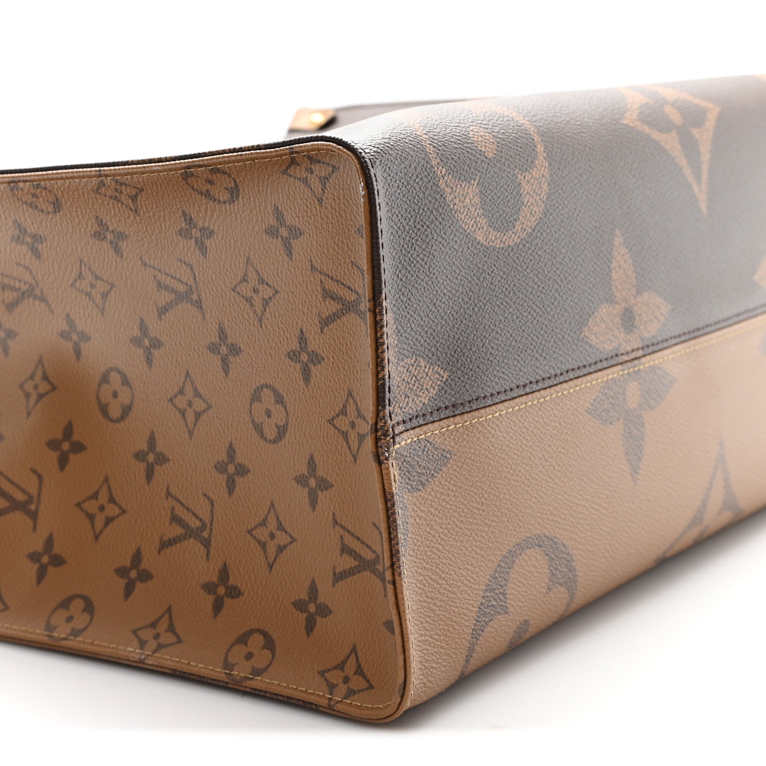 Reverse Monogram Giant Onthego GM