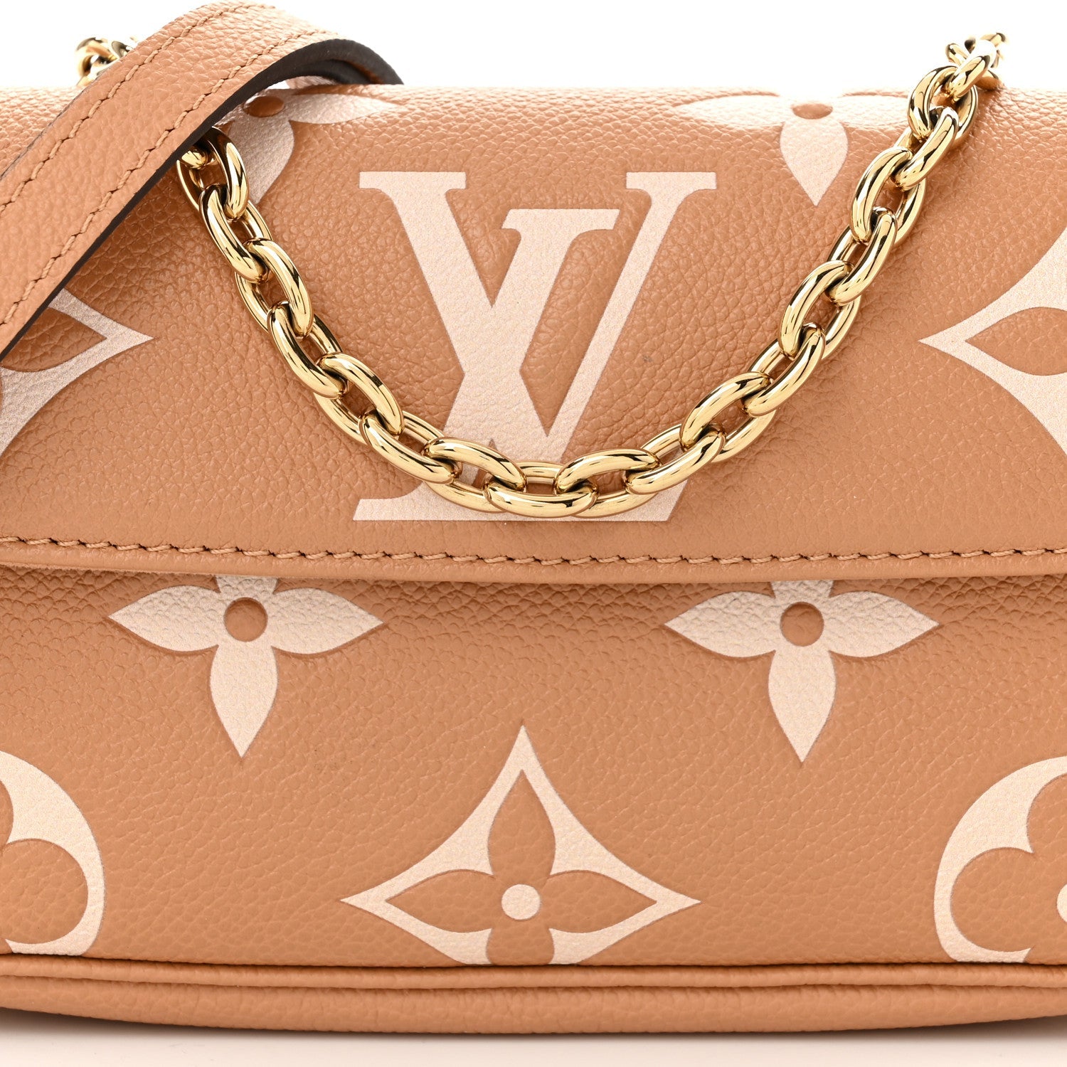 Empreinte Monogram Giant Ivy Wallet On Chain Arizona Creme