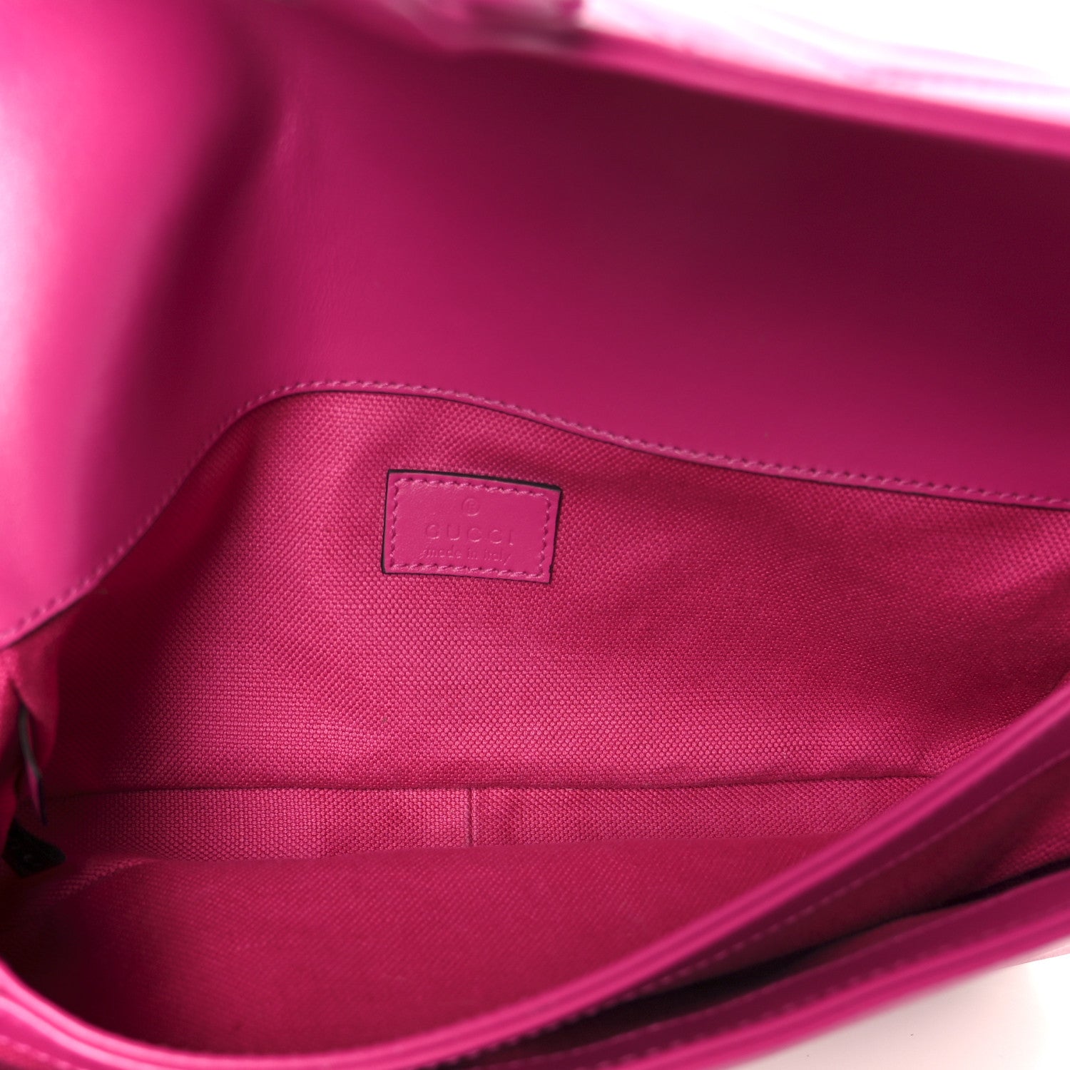 Calfskin Matelasse Monochrome GG Marmont Crossbody Shoulder Bag Classic Fuxia