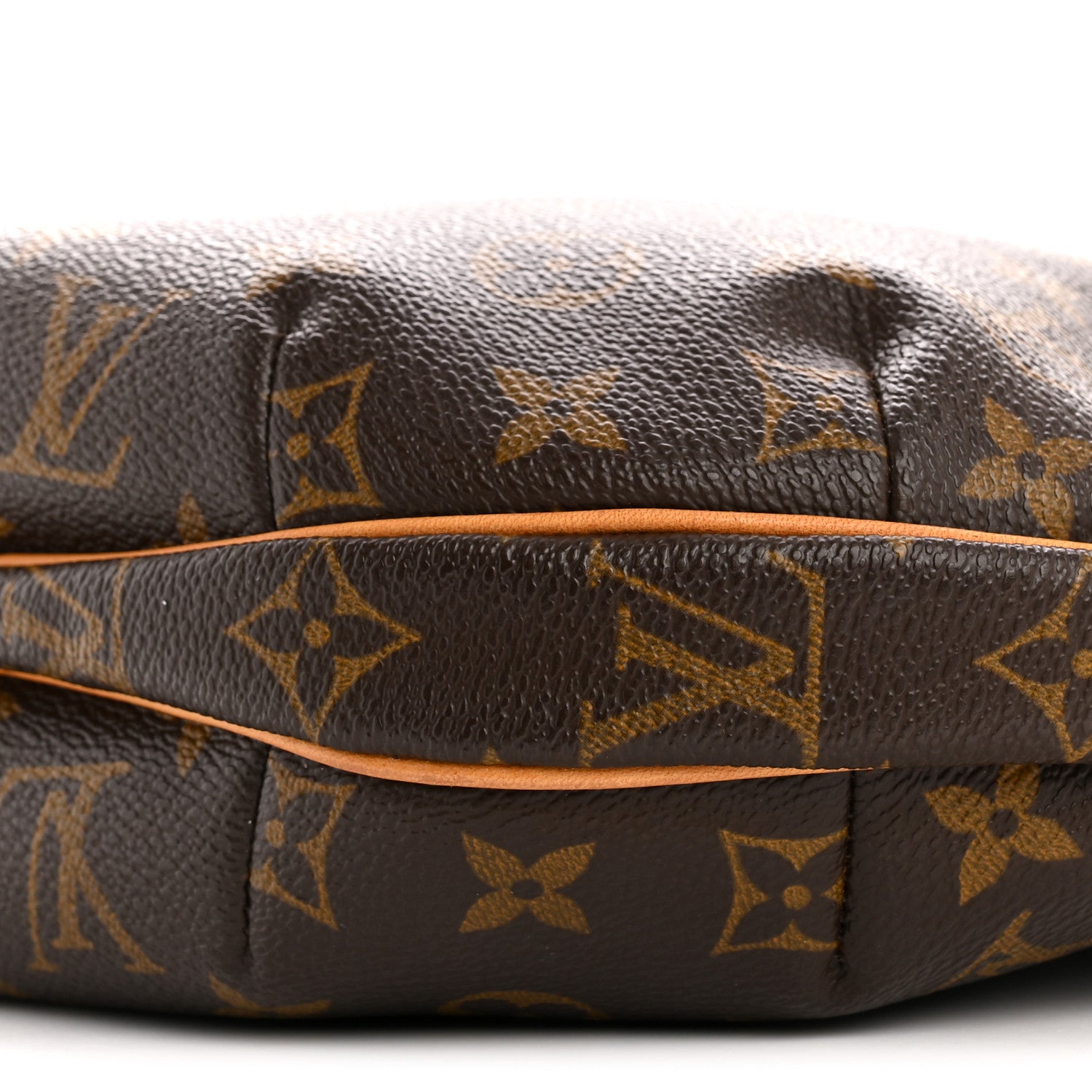 Monogram Croissant MM