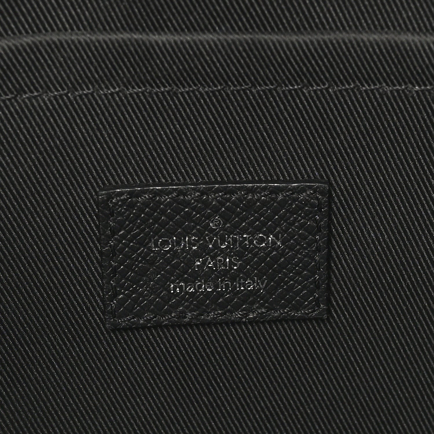 Taiga Monogram Eclipse Outdoor Messenger Black