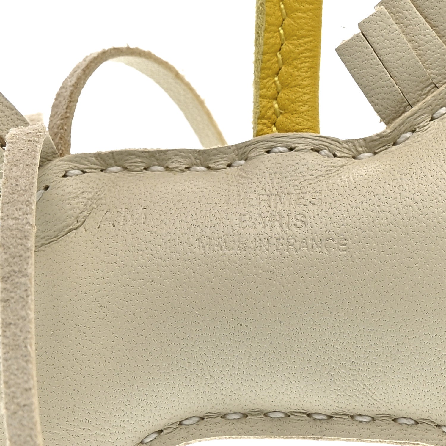 Milo Lambskin Grigri Rodeo Robeo 24 Bag Charm PM Craie Terre Jaune De Naples