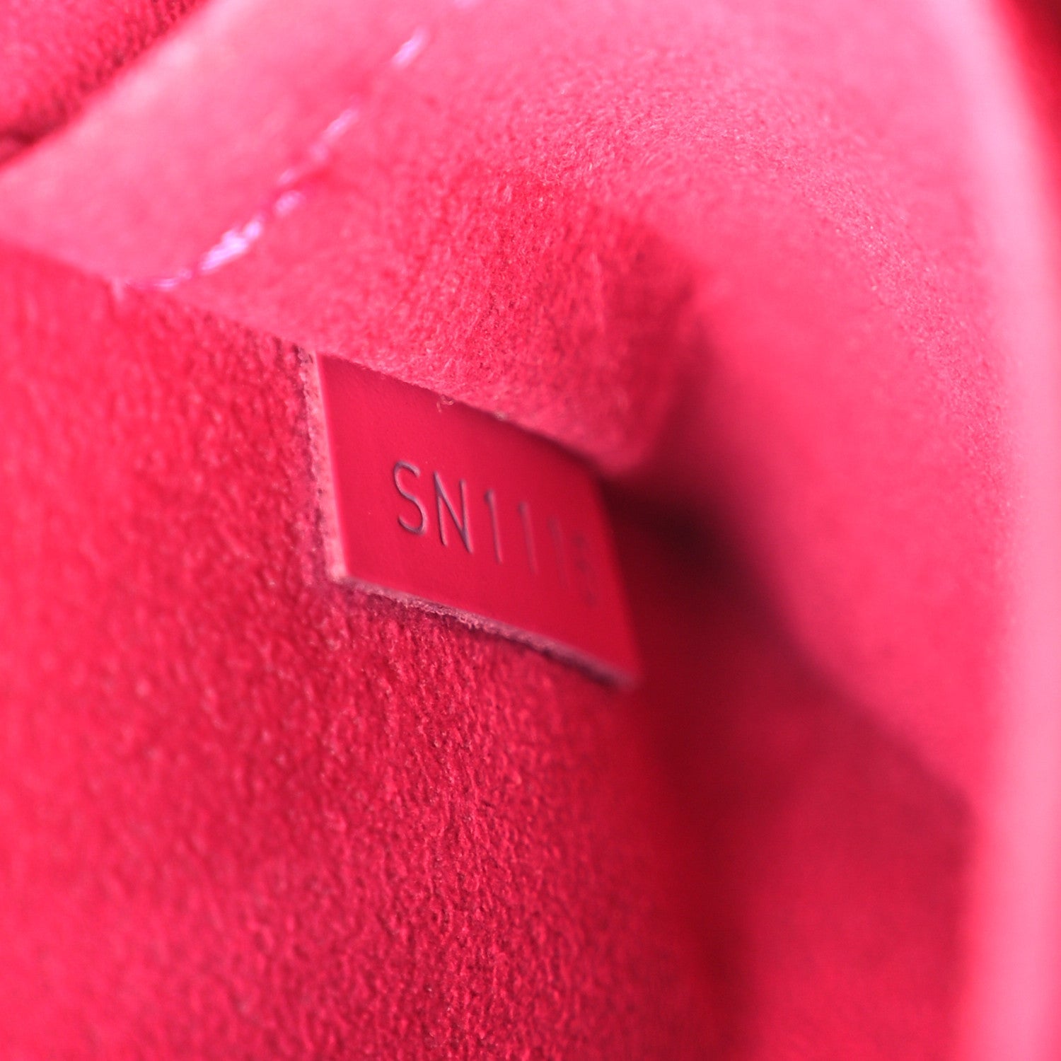 Epi Alma BB Hot Pink