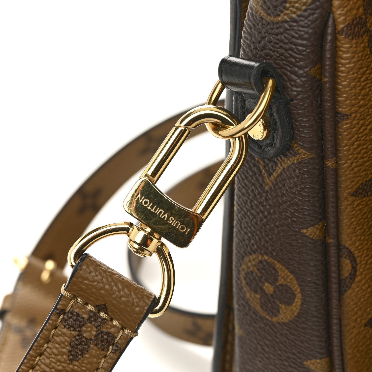 Reverse Monogram Pochette Metis