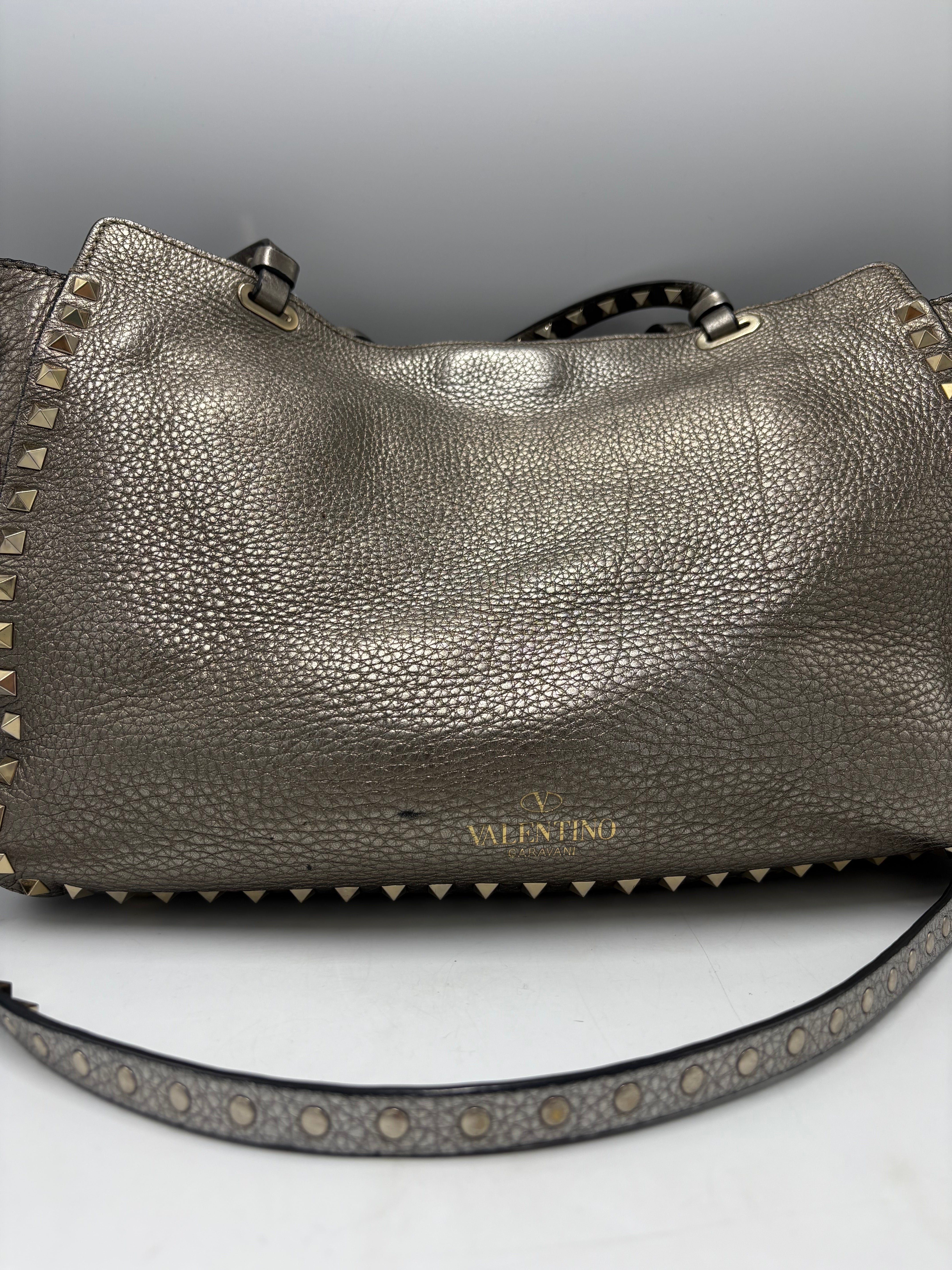 Valentino-Garavani Rockstud Medium Luxury Tote / Handbag