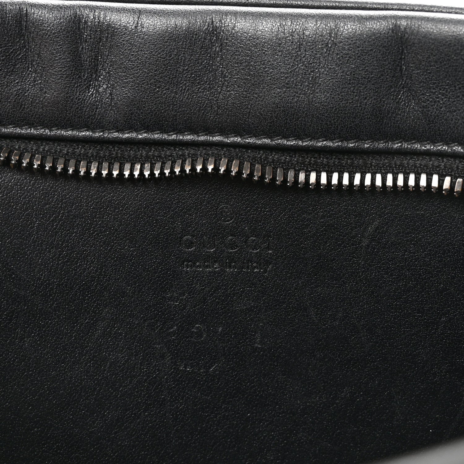 Calfskin Matelasse Monochrome Small GG Marmont Chain Shoulder Bag Black