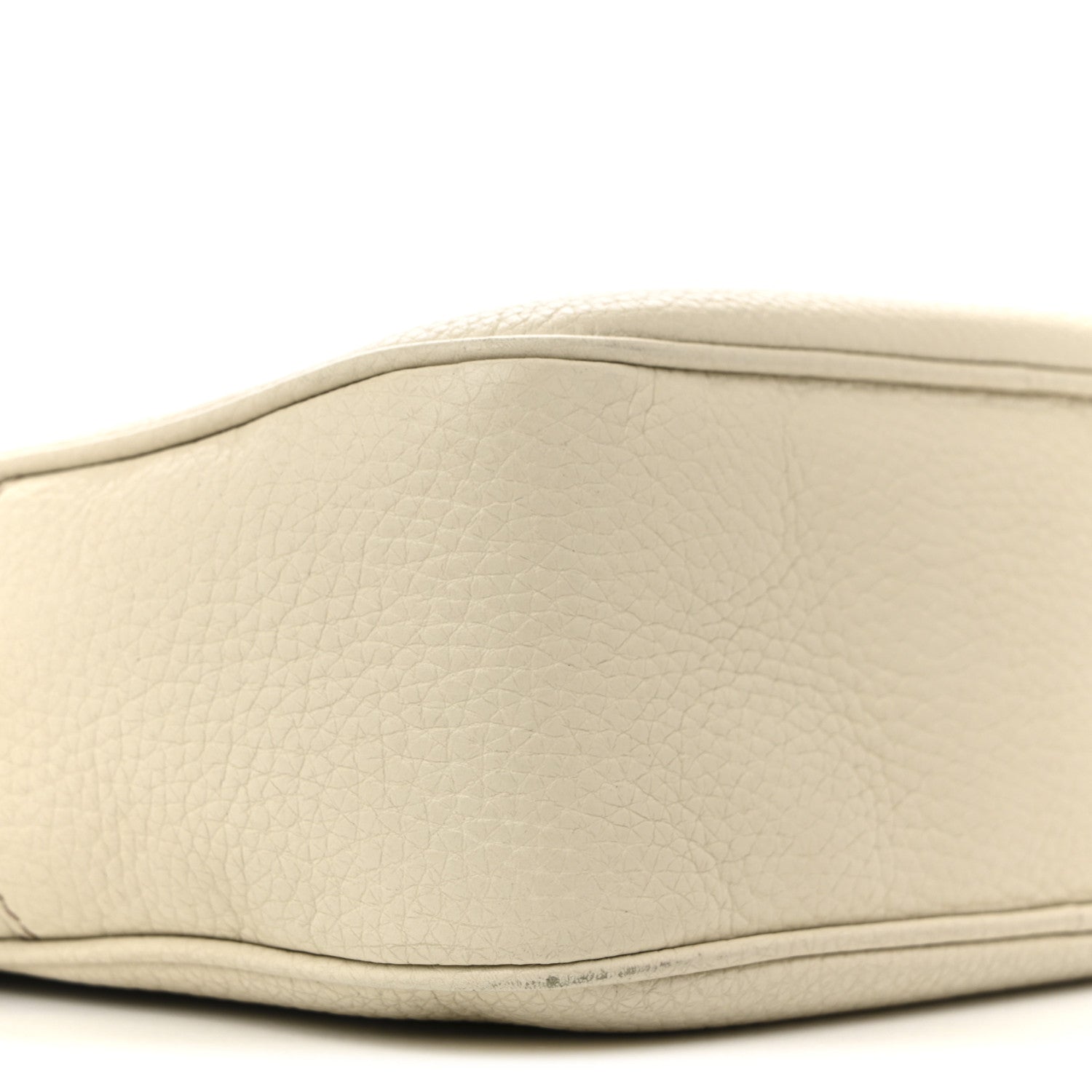 Pebbled Calfskin Small Soho Disco Bag Off White