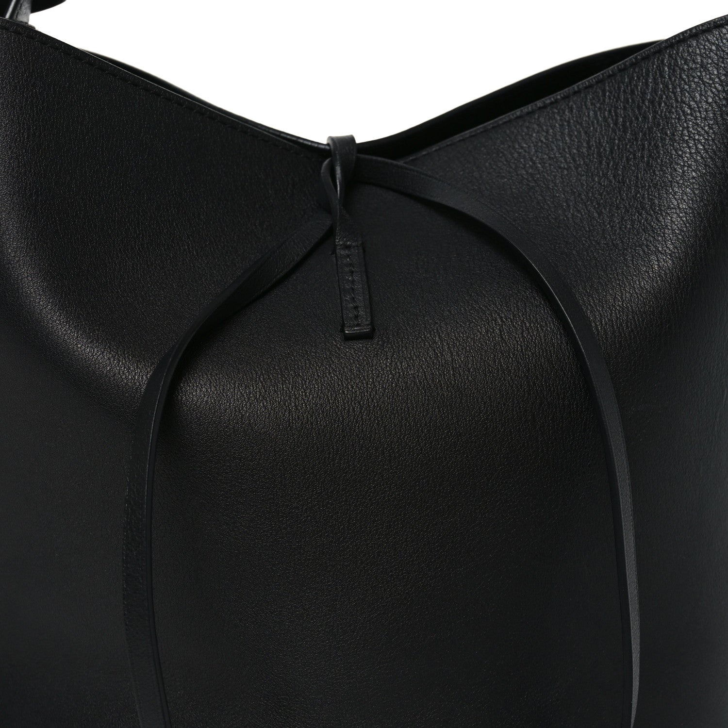 Smooth Calfskin NN14 Cuir Nuance GM Black