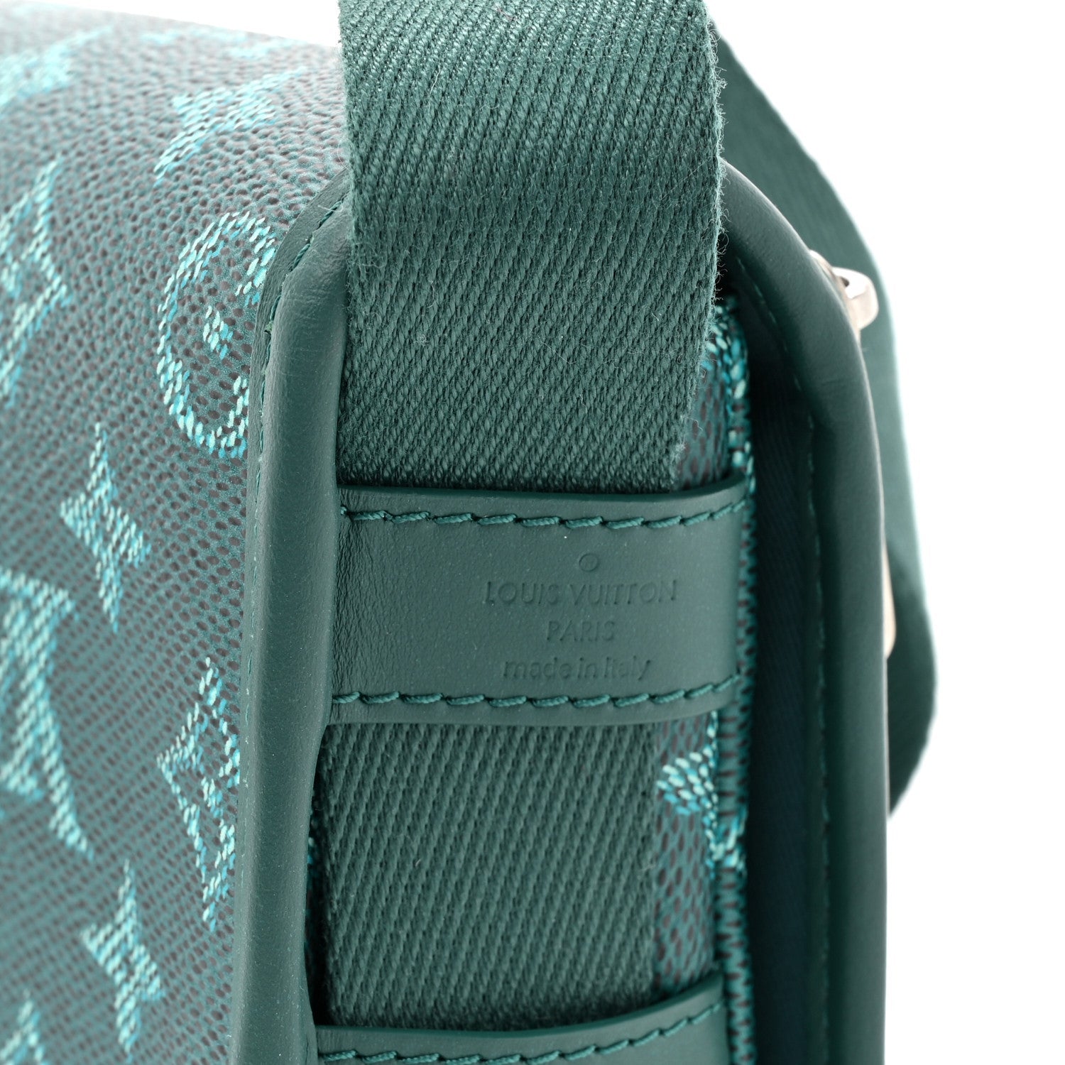 Monogram Heritage Bosphore Wearable Wallet Green