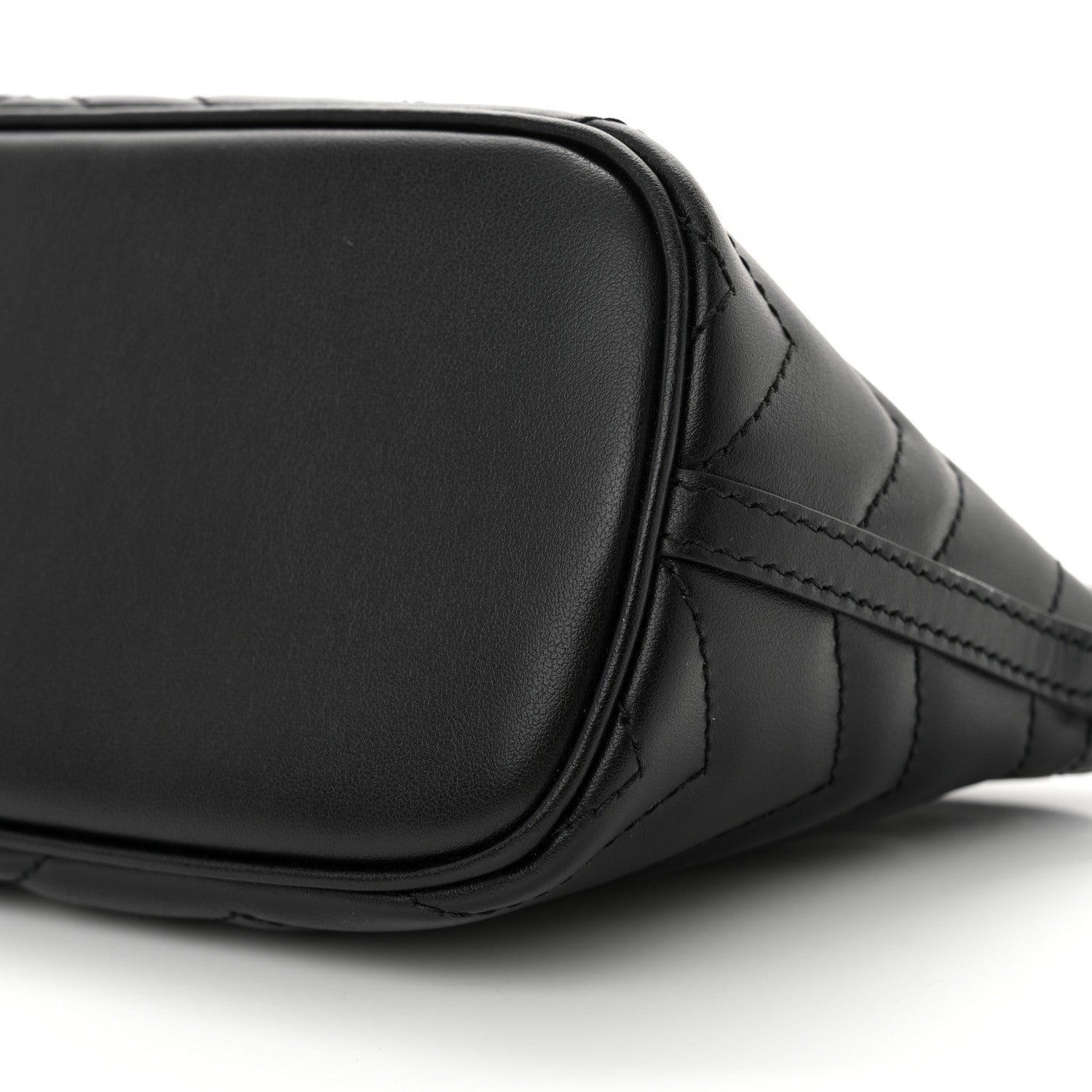 Calfskin Matelasse Chevron Monochrome GG Marmont Sling Shoulder Bag Black