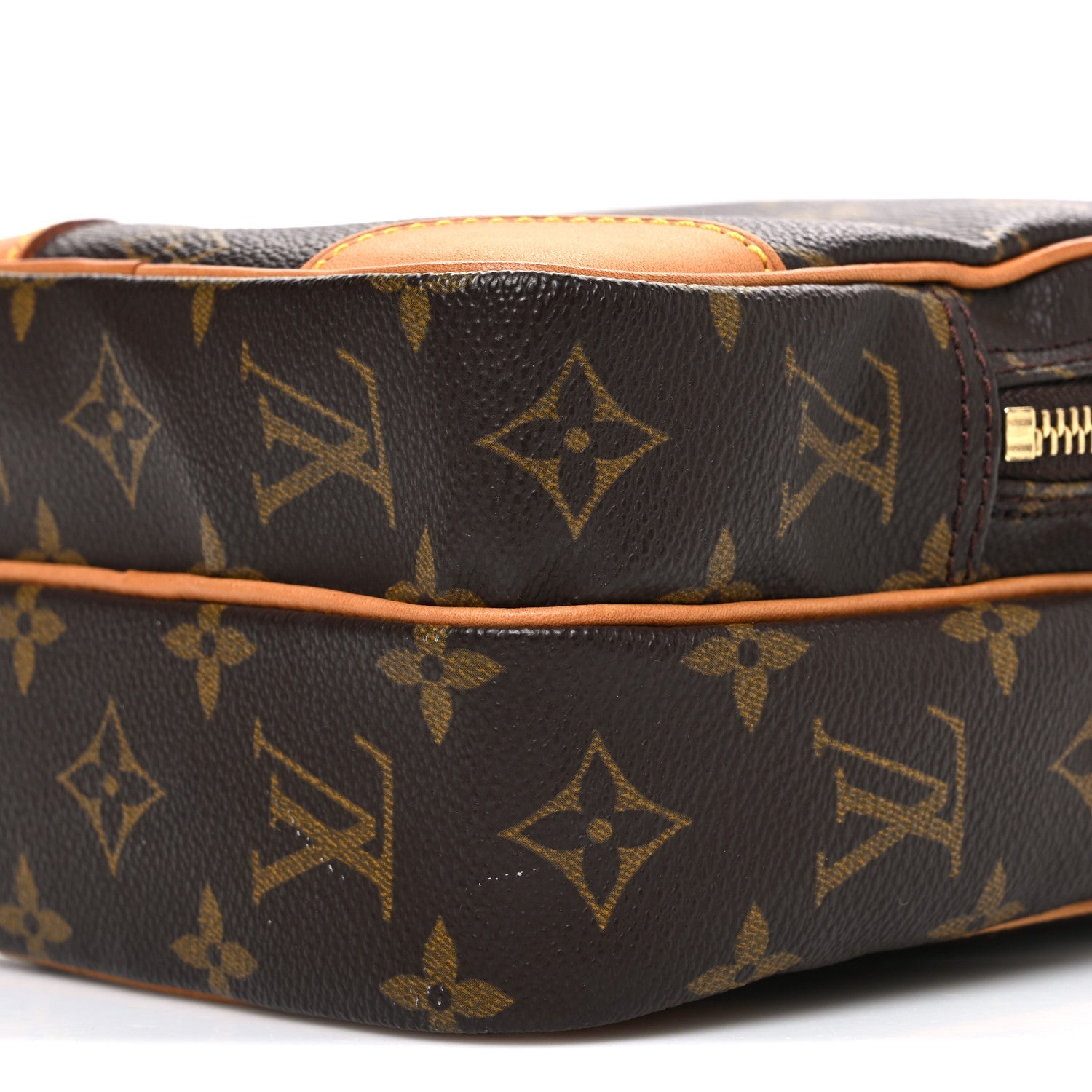 Monogram Amazone