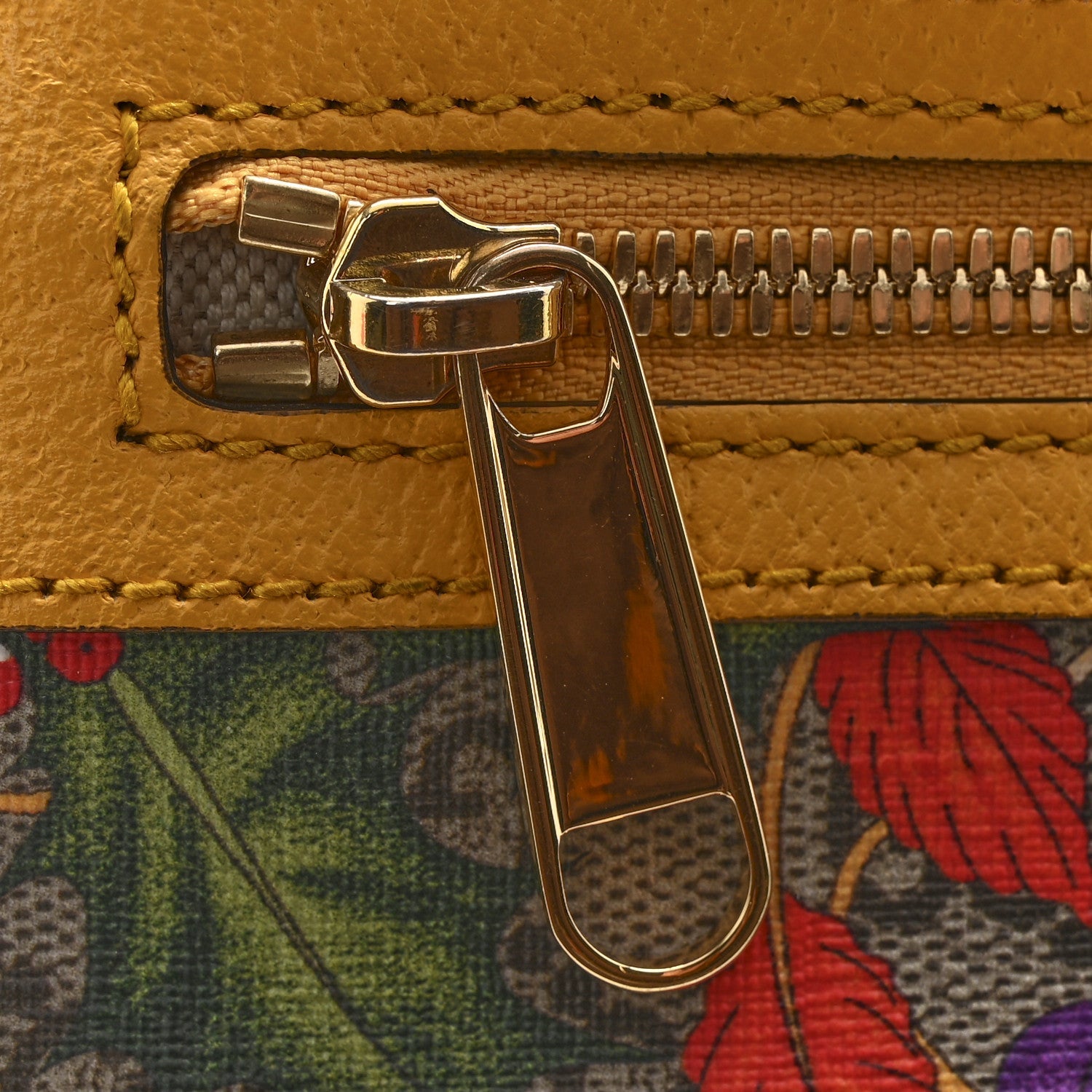 GG Supreme Monogram Flora Medium Ophidia Belt Bag Beige Multicolor Crop