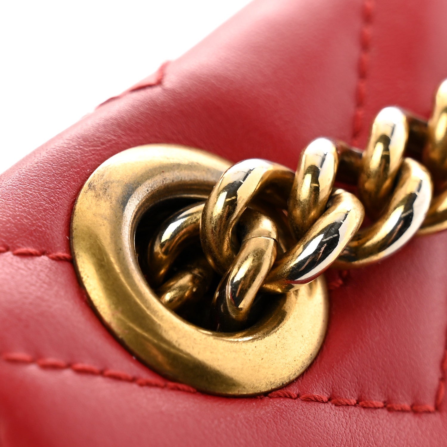 Calfskin Matelasse Small GG Marmont Shoulder Bag Hibiscus Red