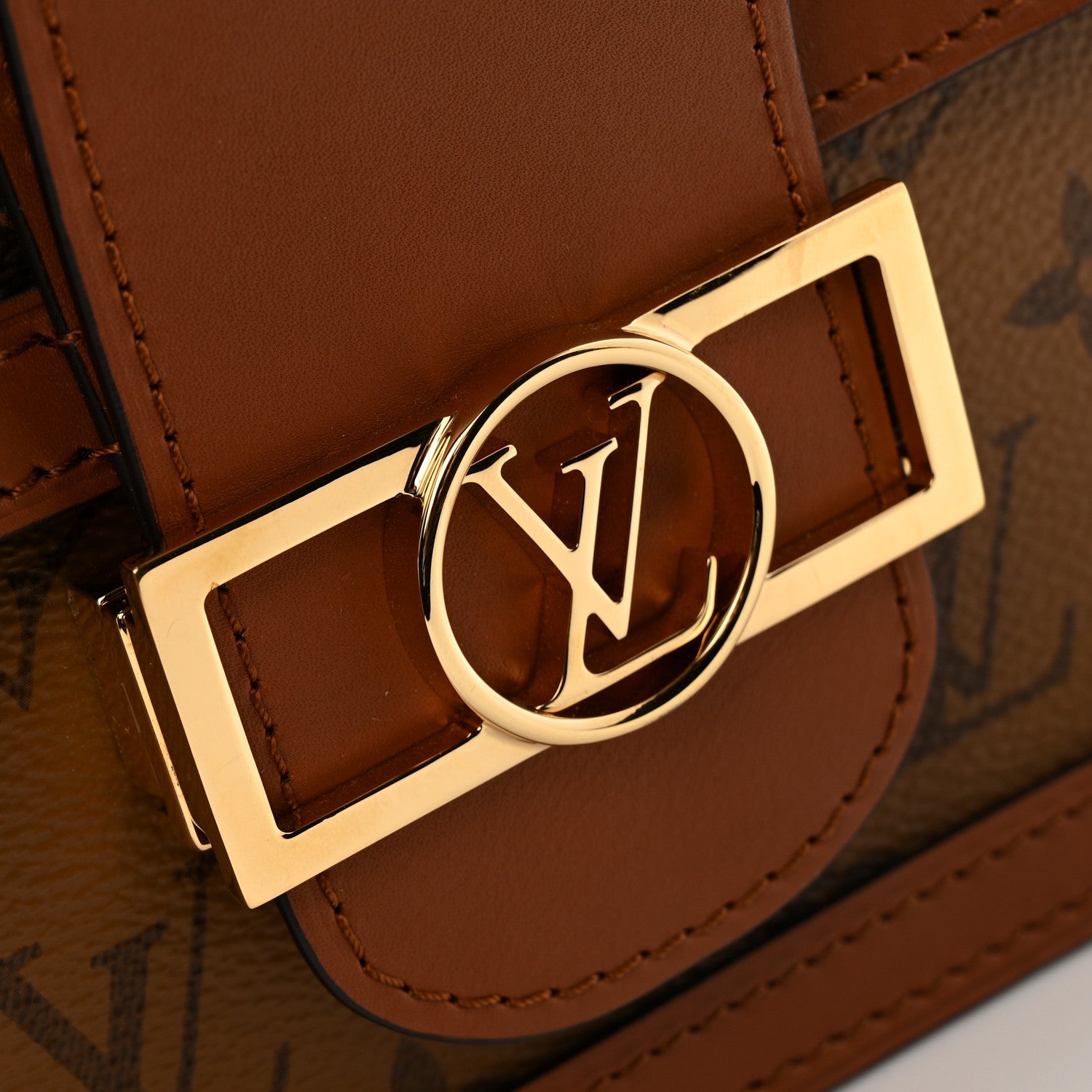 Reverse Monogram Dauphine MM