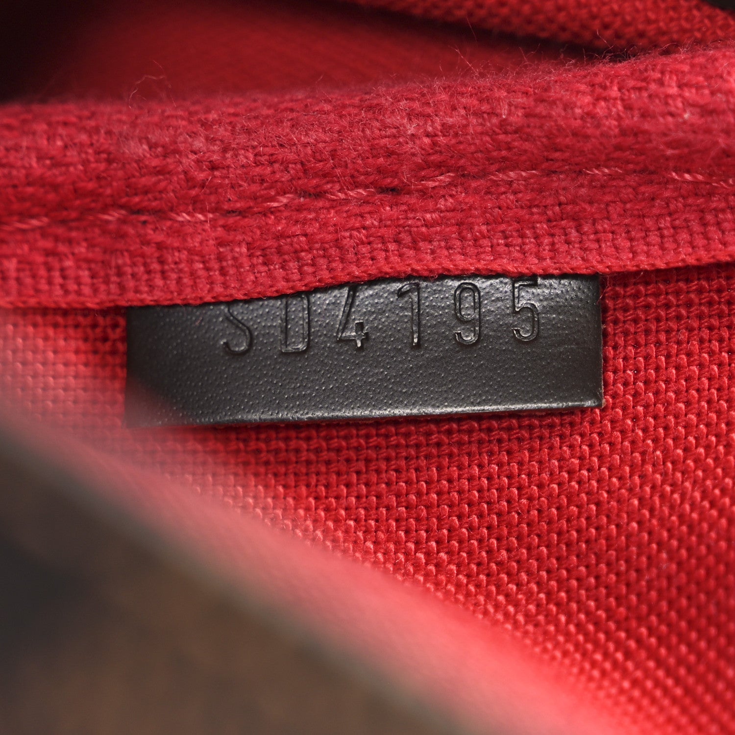Damier Ebene Favorite MM