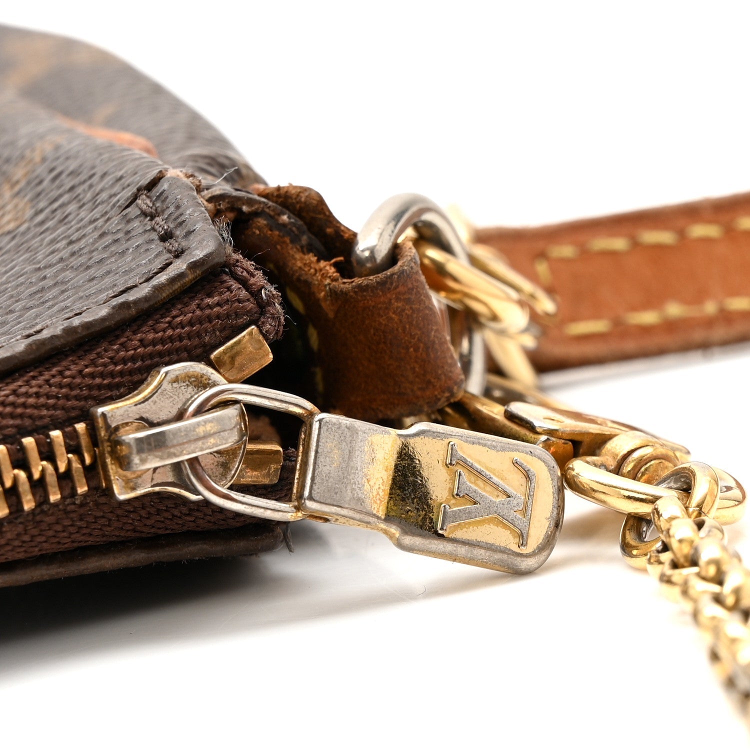 Monogram Pochette Eva