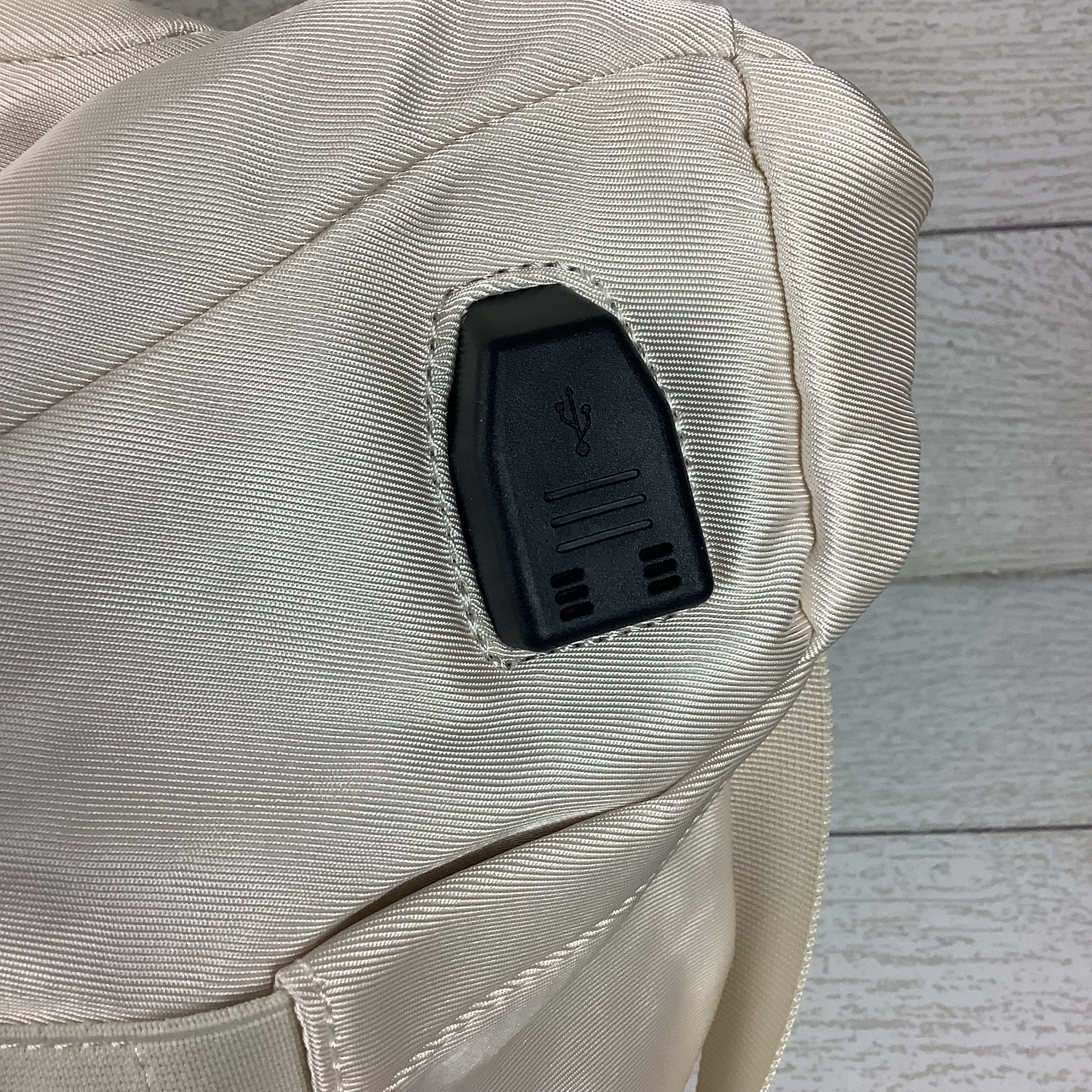 Duffle And Weekender By Clothes Mentor, Size: Large