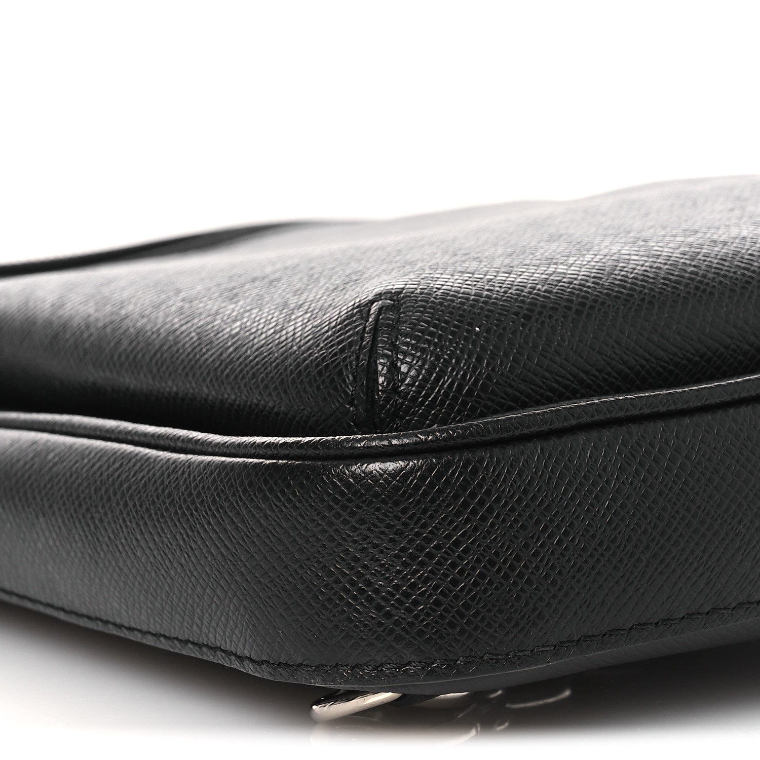 Taiga Avenue Sling Bag NM Black