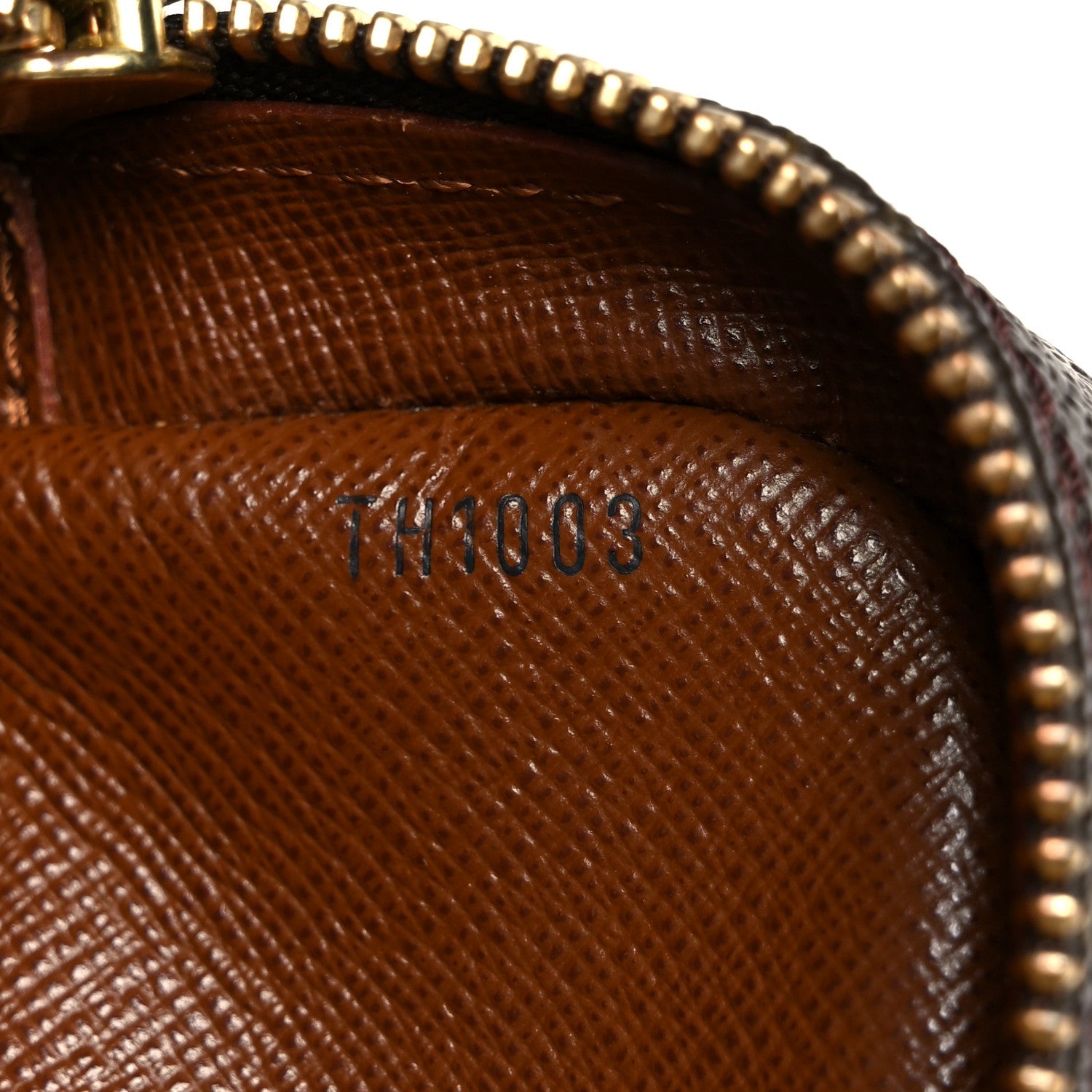 Monogram Amazone