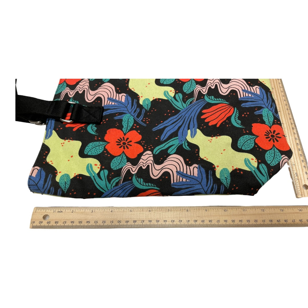 Handbag By Clothes Mentor In Multi, Size:Large
