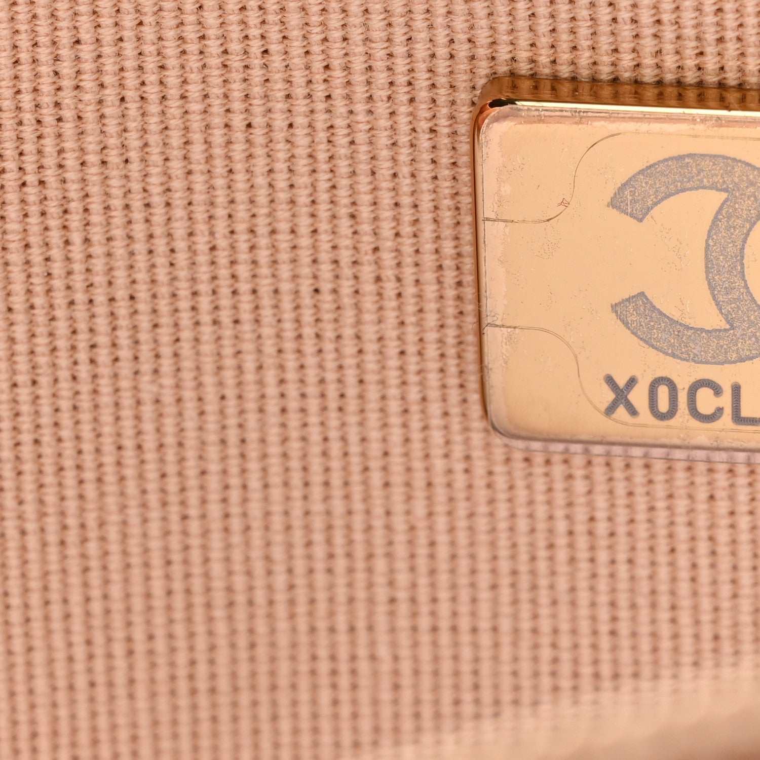 Caviar Quilted Wallet on Chain WOC Beige