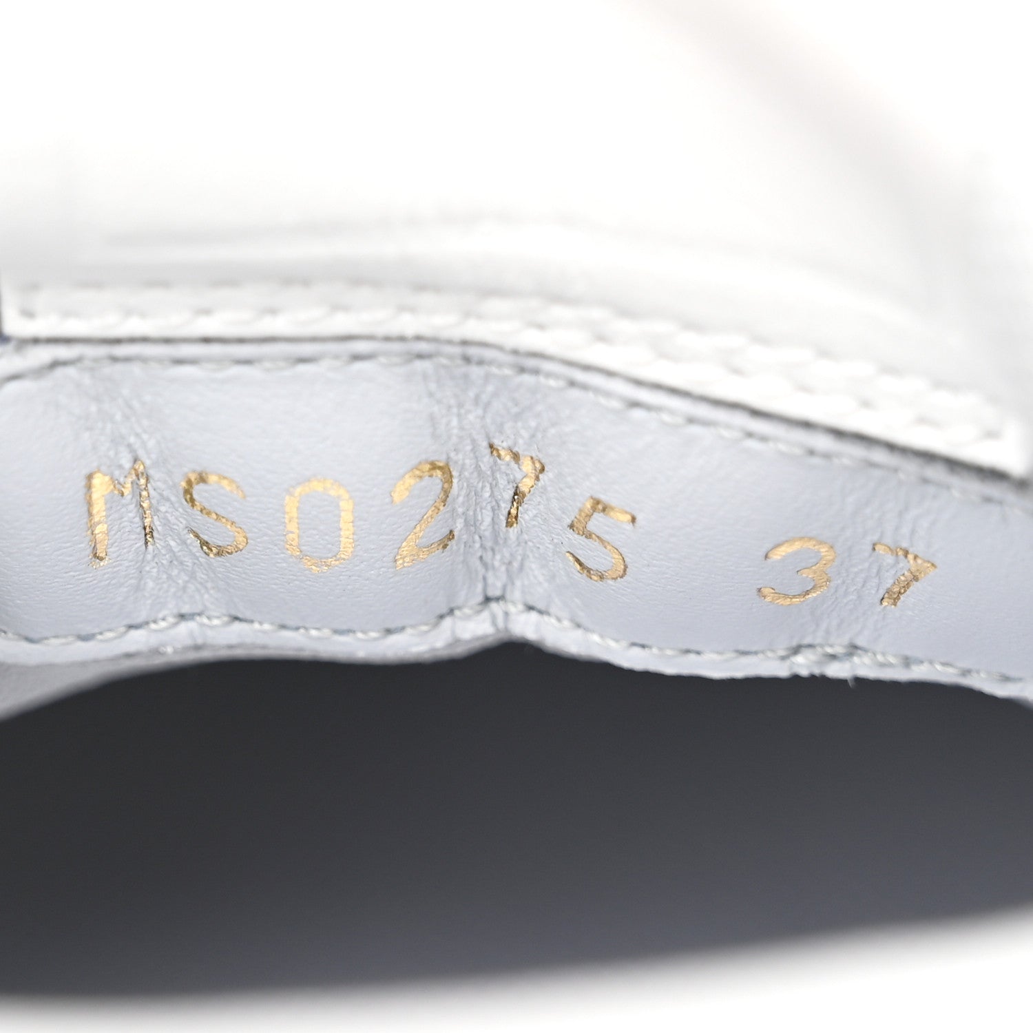 Grained Calfskin Womens LV Trainer Sneakers 37 White
