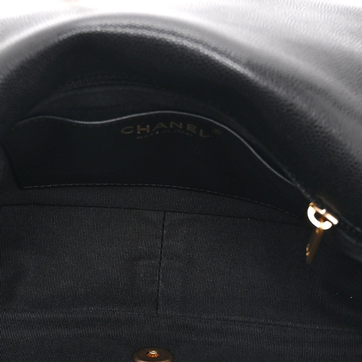 Caviar Quilted Medium Chain Flap  Black