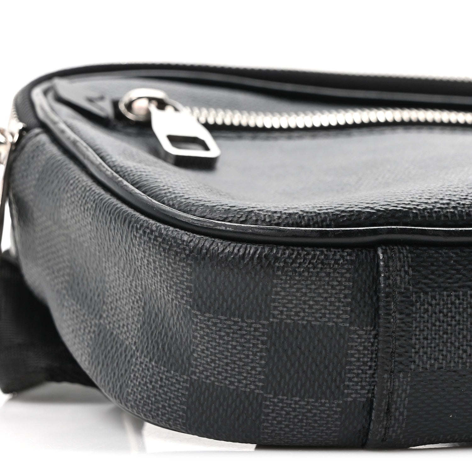 Damier Graphite Ambler