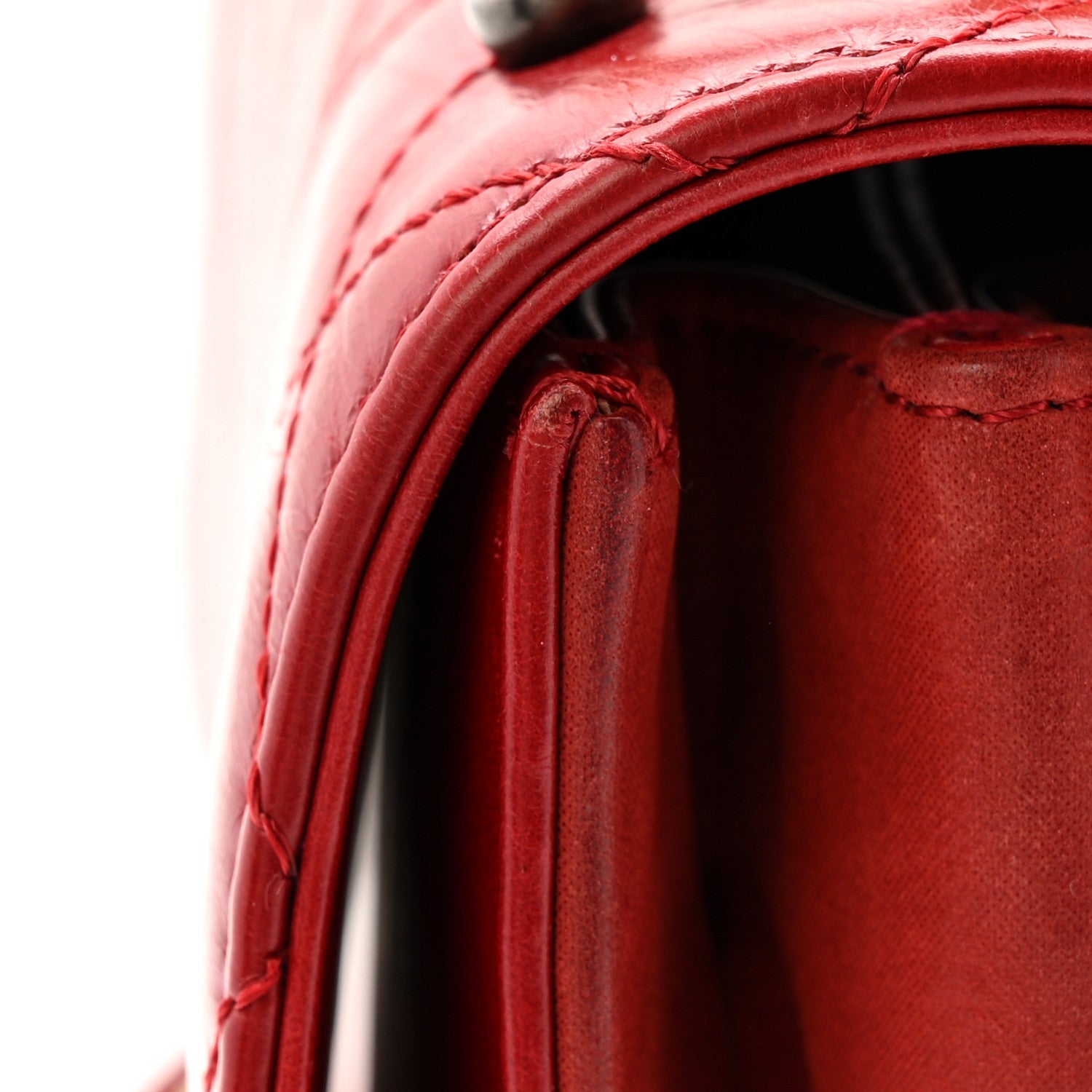 Iridescent Calfskin Quilted Small Straight Lined Flap Red