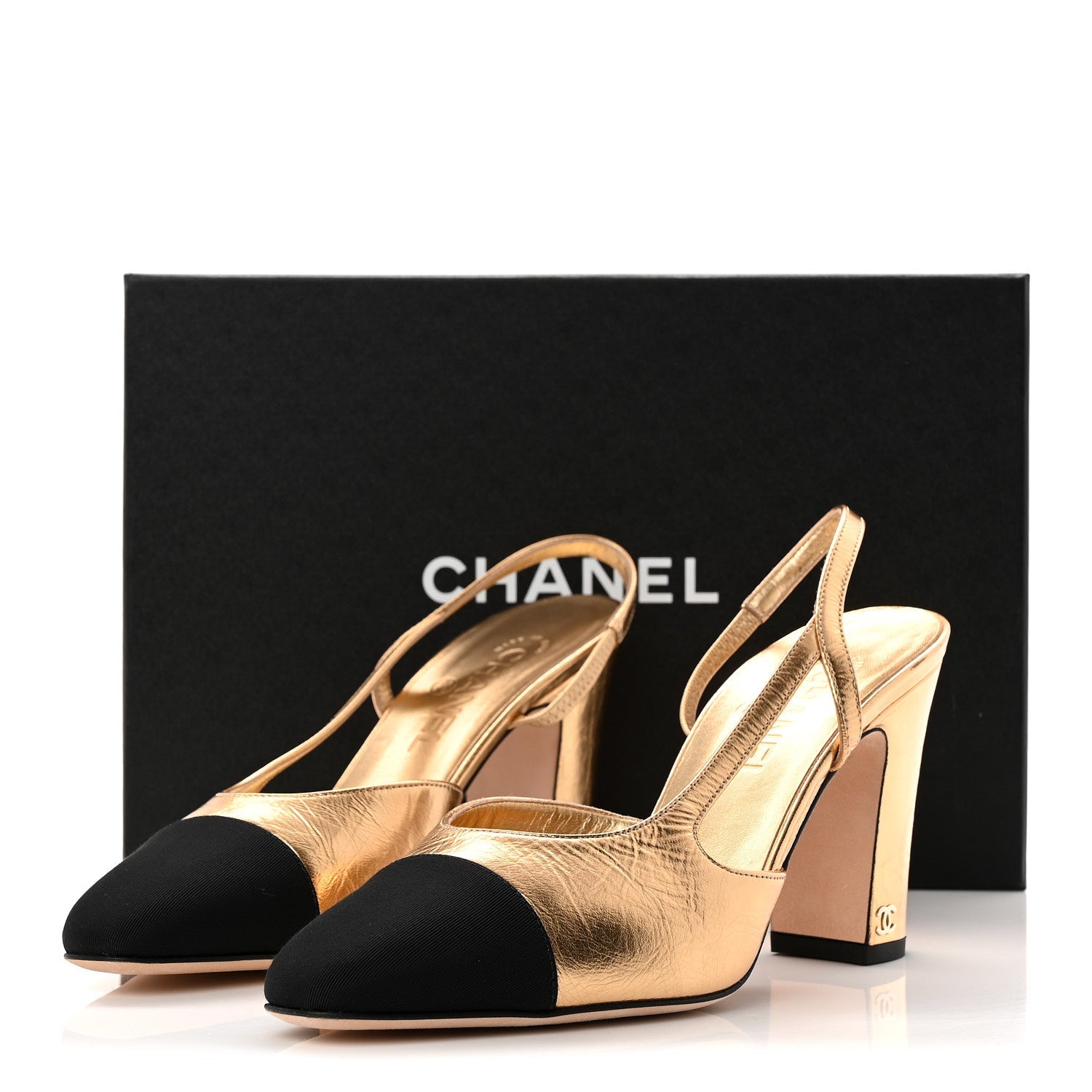 Laminated Crumpled Lambskin Grosgrain Cap Toe CC Slingback Pumps 39.5 Gold Black
