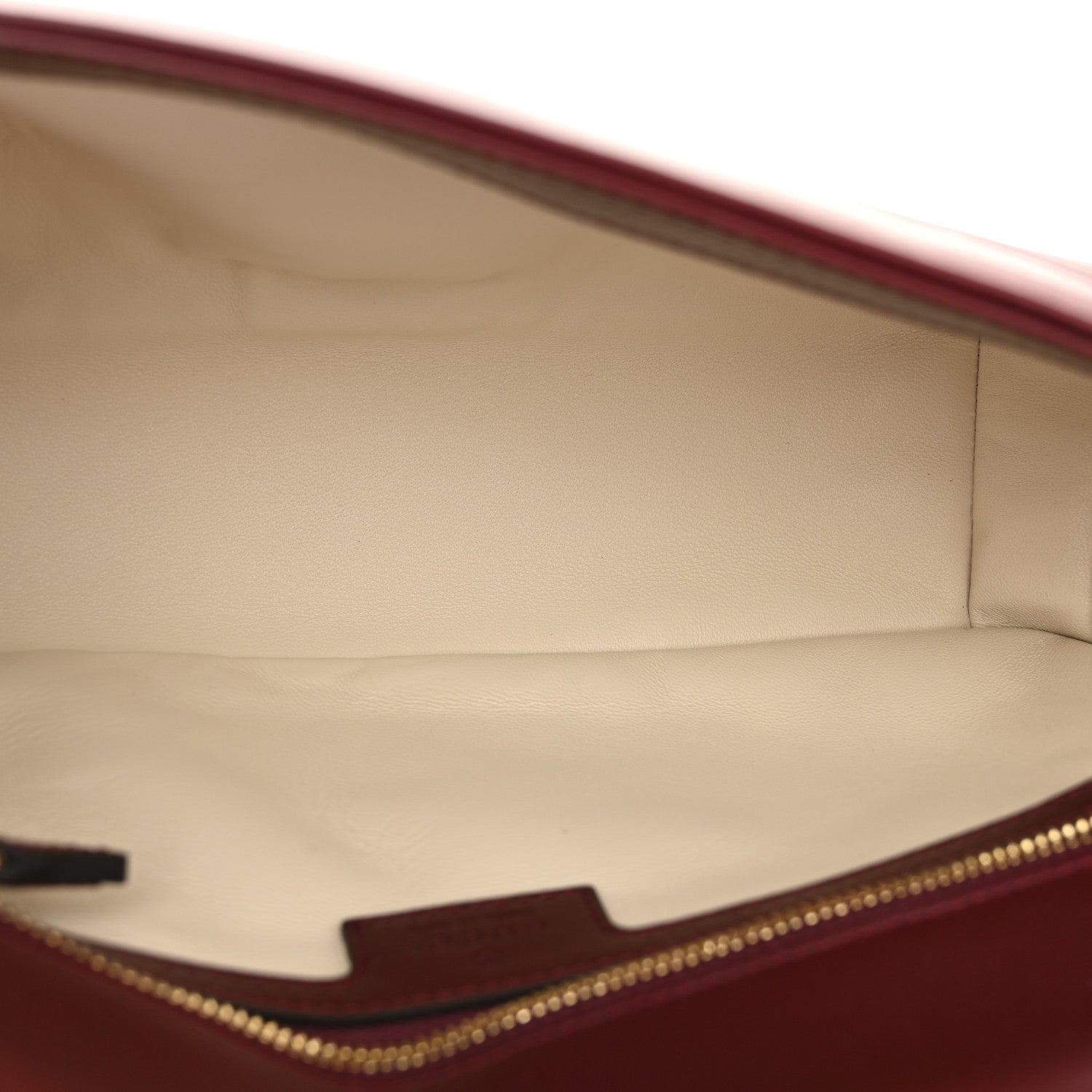 Calfskin Matelasse Medium GG Marmont Shoulder Bag Rosso Ancora Red