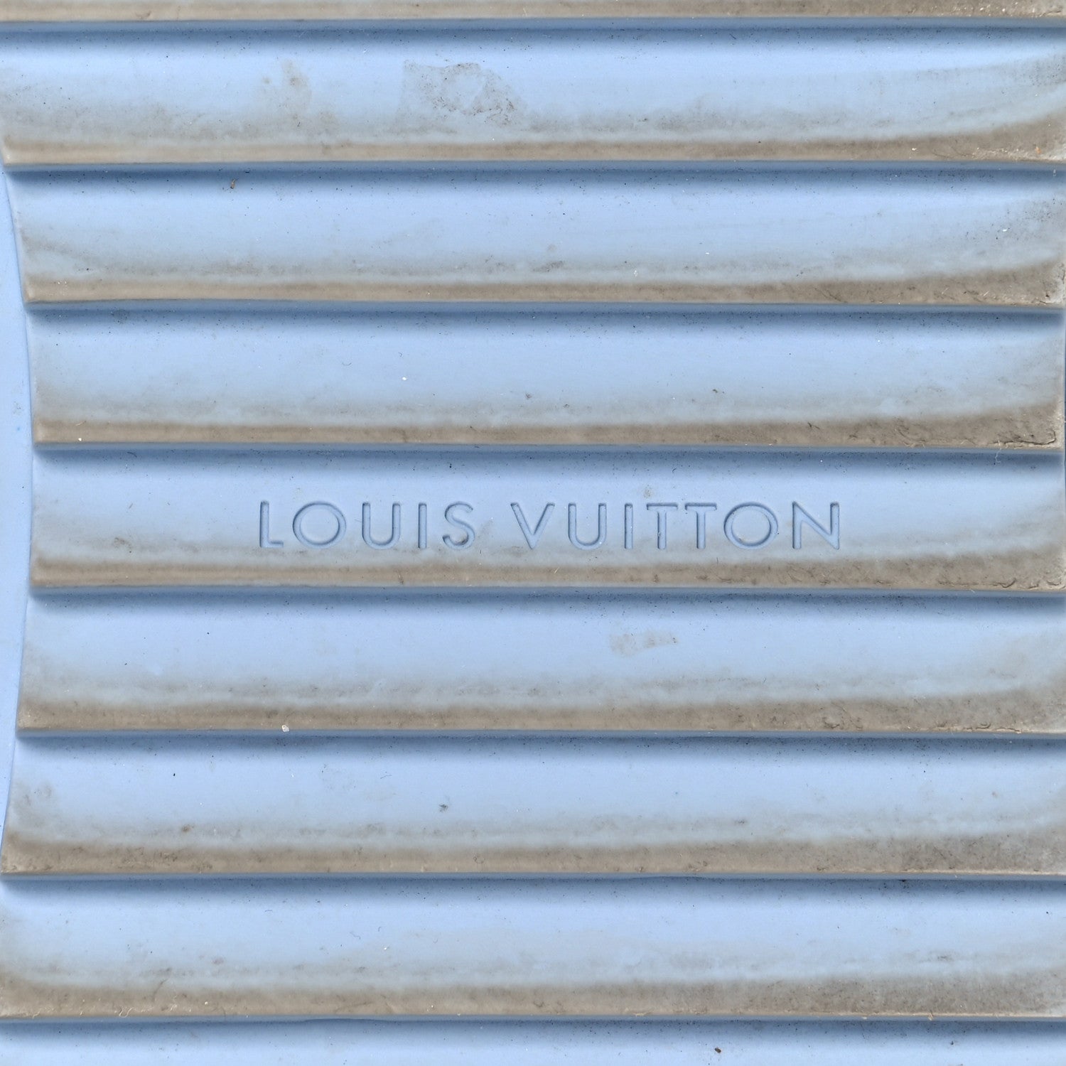Calfskin Time Out LV Sneakers 40 Blue