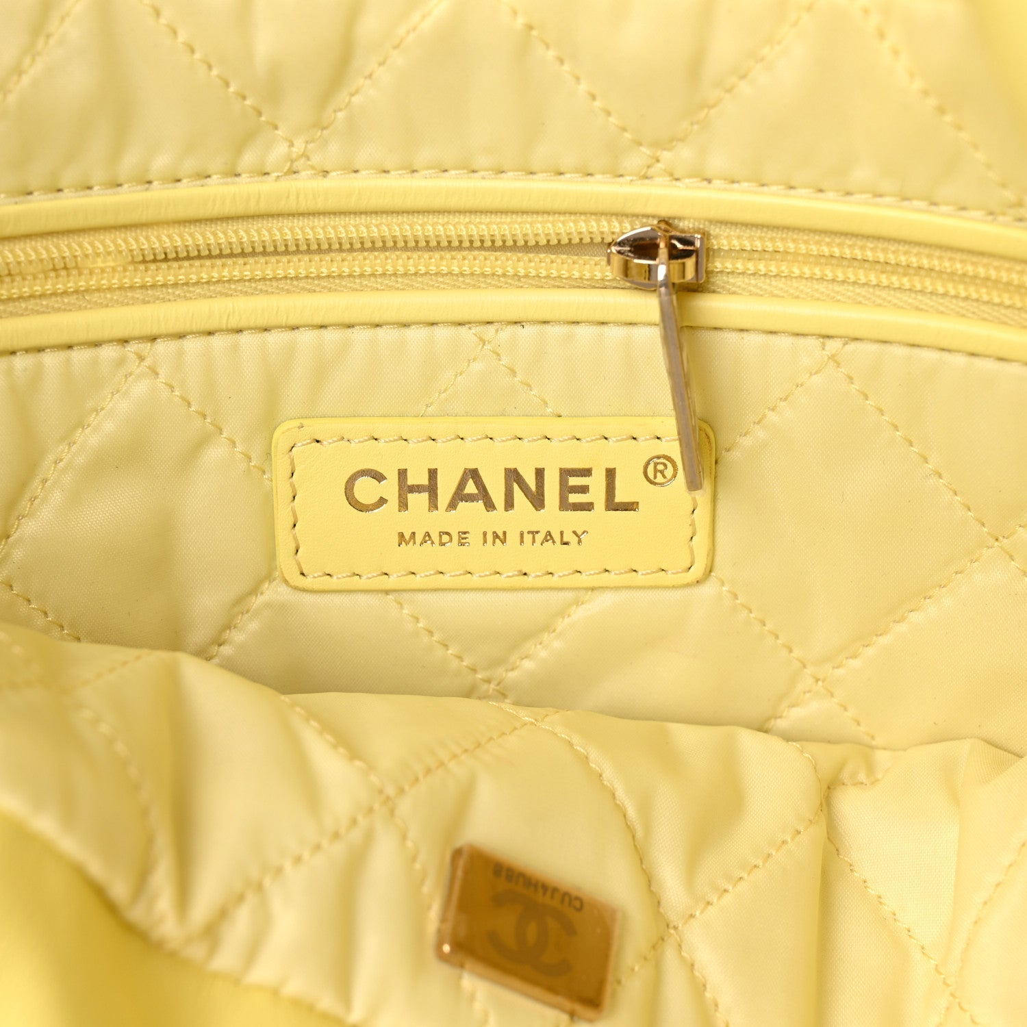 Shiny Calfskin Eyelet CC Small Chanel 22 Light Yellow