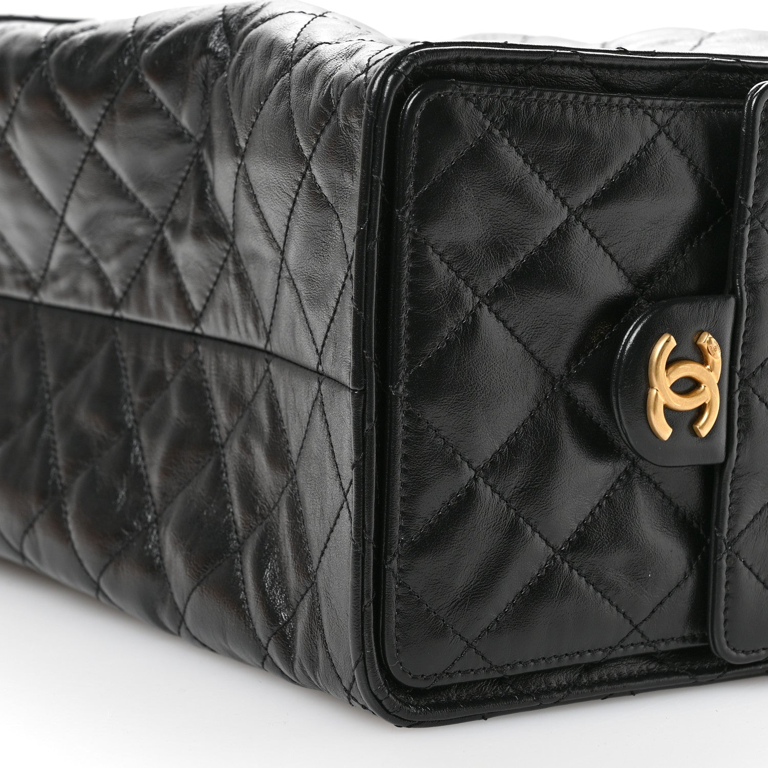 Shiny Crumpled Calfskin Quilted Medium Chanel 25 Handbag  Black
