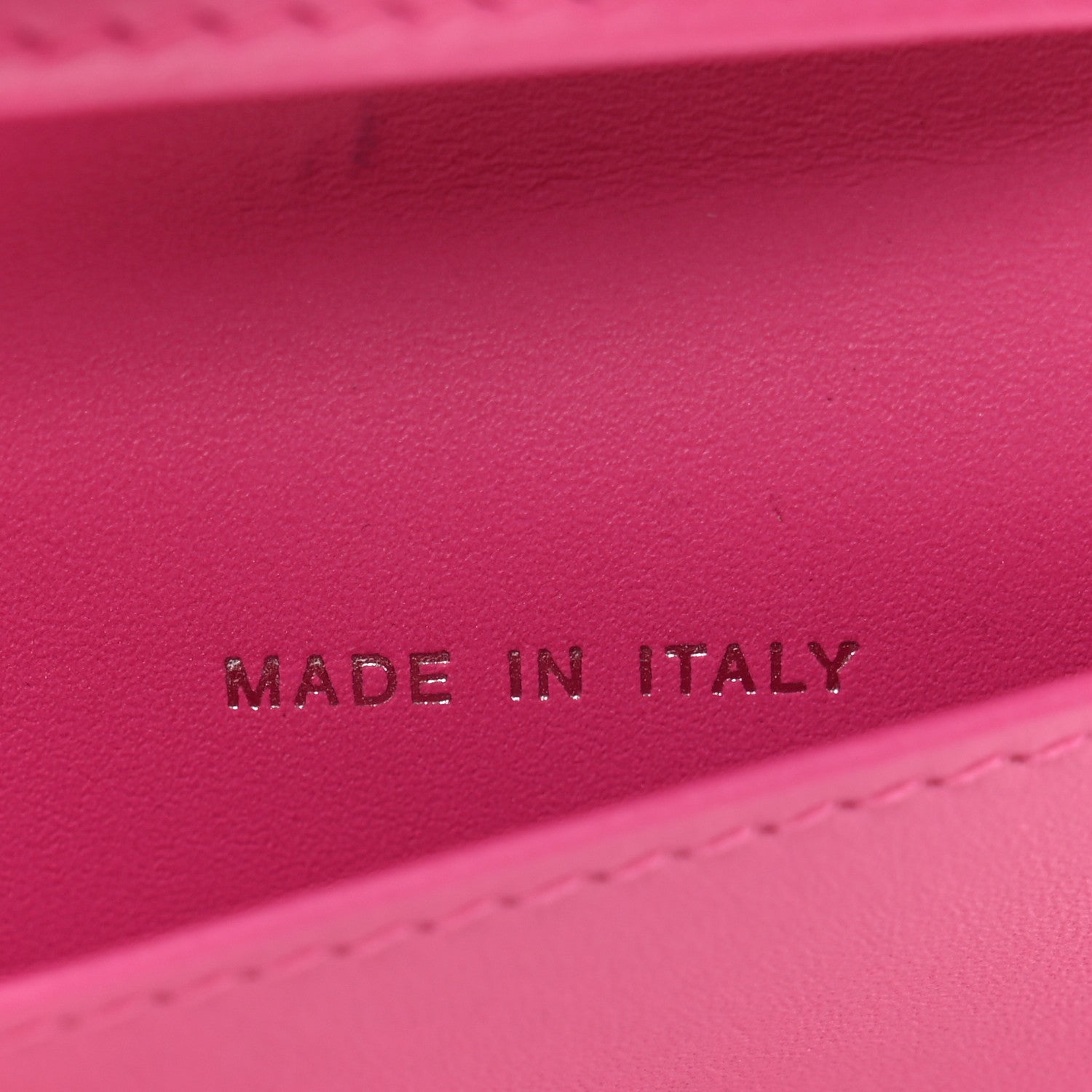 Caviar Quilted Compact Zipped Wallet Pink