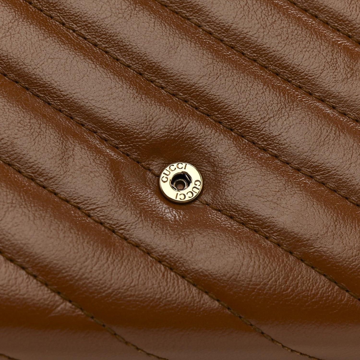 Azalea Calfskin Matelasse Diagonal GG Marmont Chain Wallet Cuir