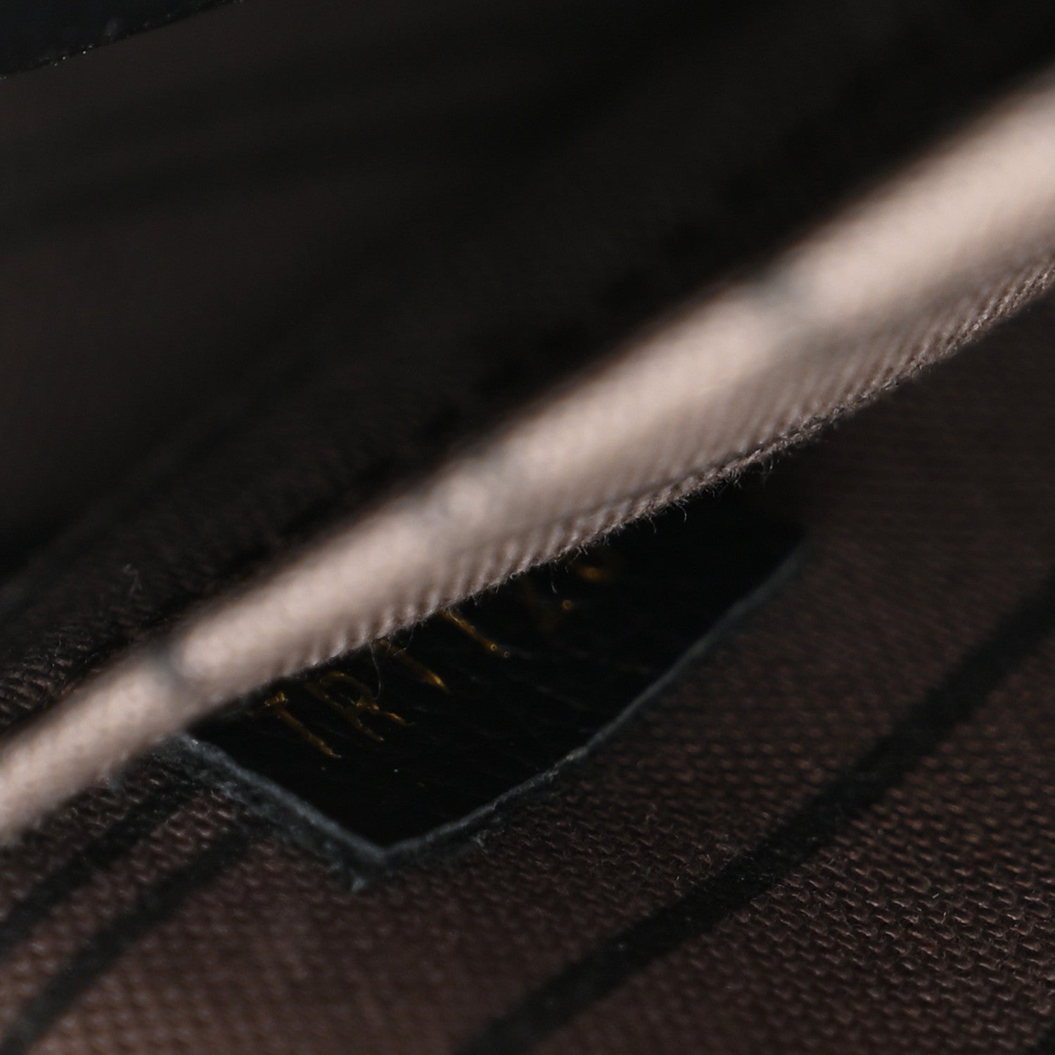 Empreinte Montaigne BB Black