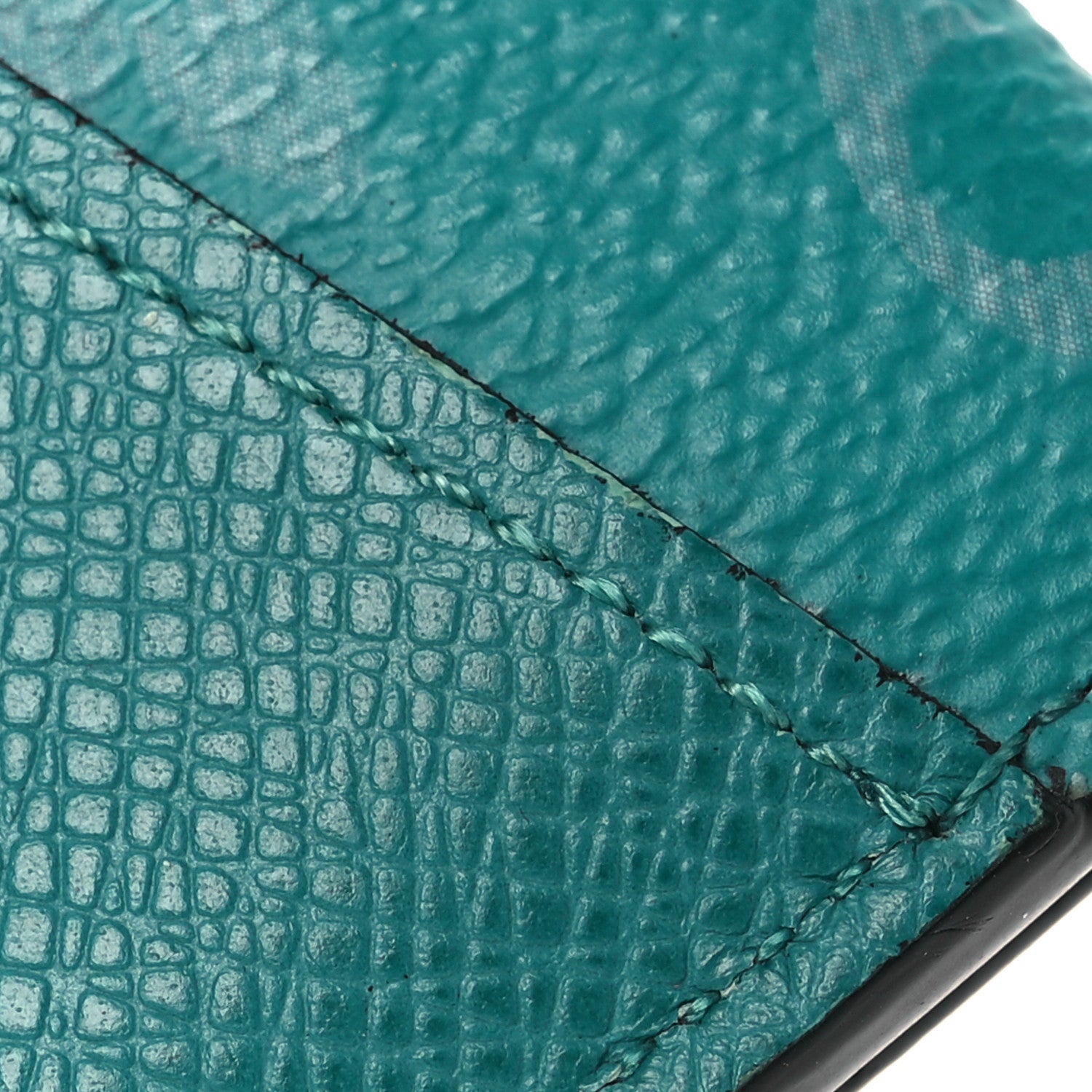 Monogram Taiga Pocket Organizer Vert