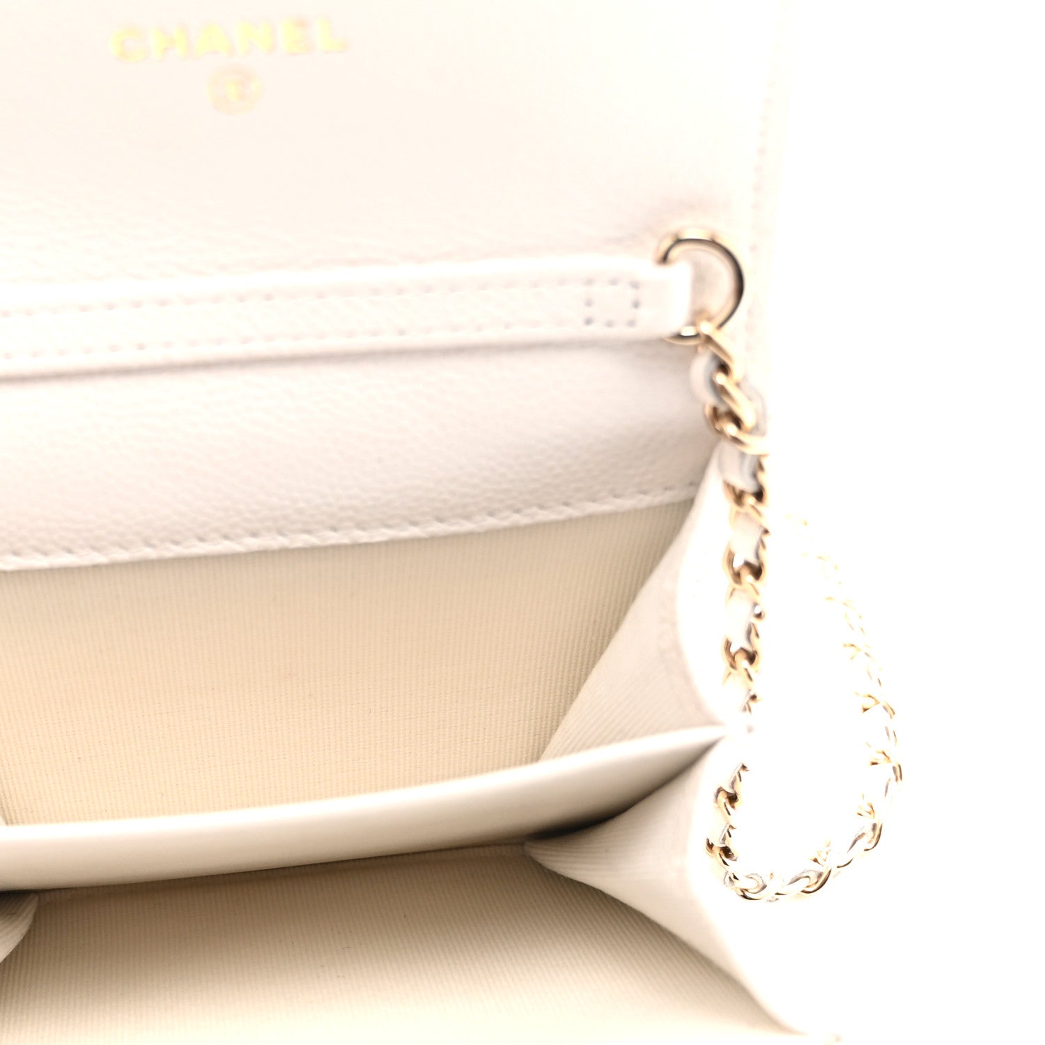 Caviar Quilted Flap Card Holder On Chain White