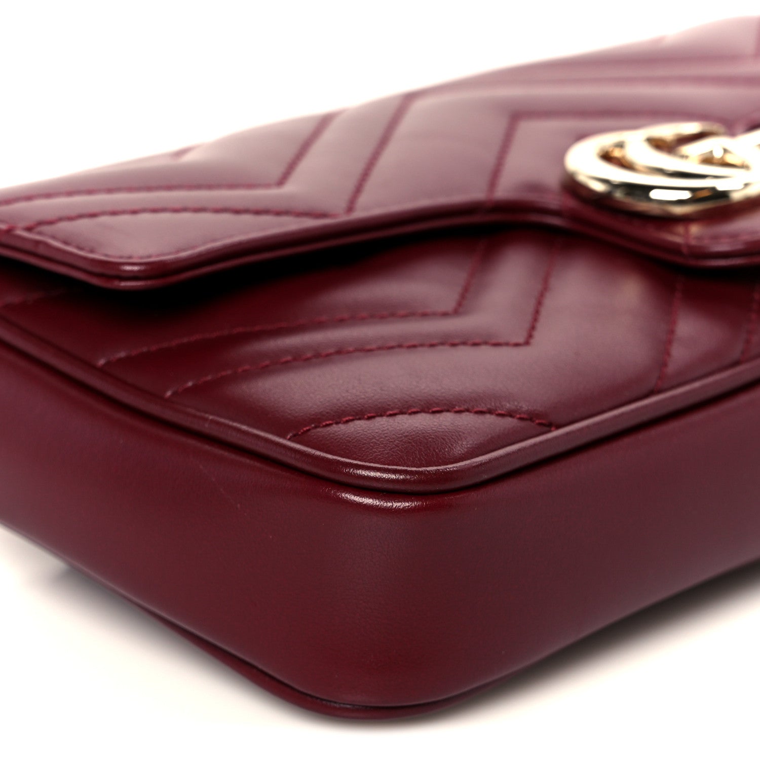 Calfskin Matelasse Mini GG Marmont Shoulder Bag With Card Holder Rosso Ancora