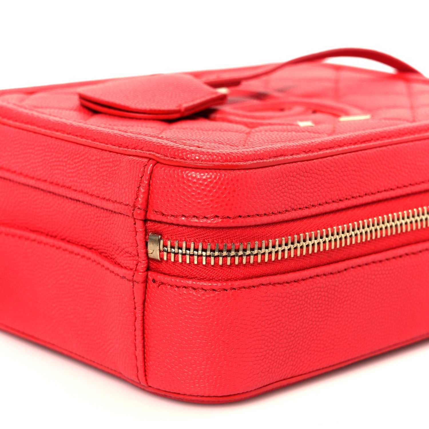 Caviar Quilted CC North South Filigree Vanity Case Red