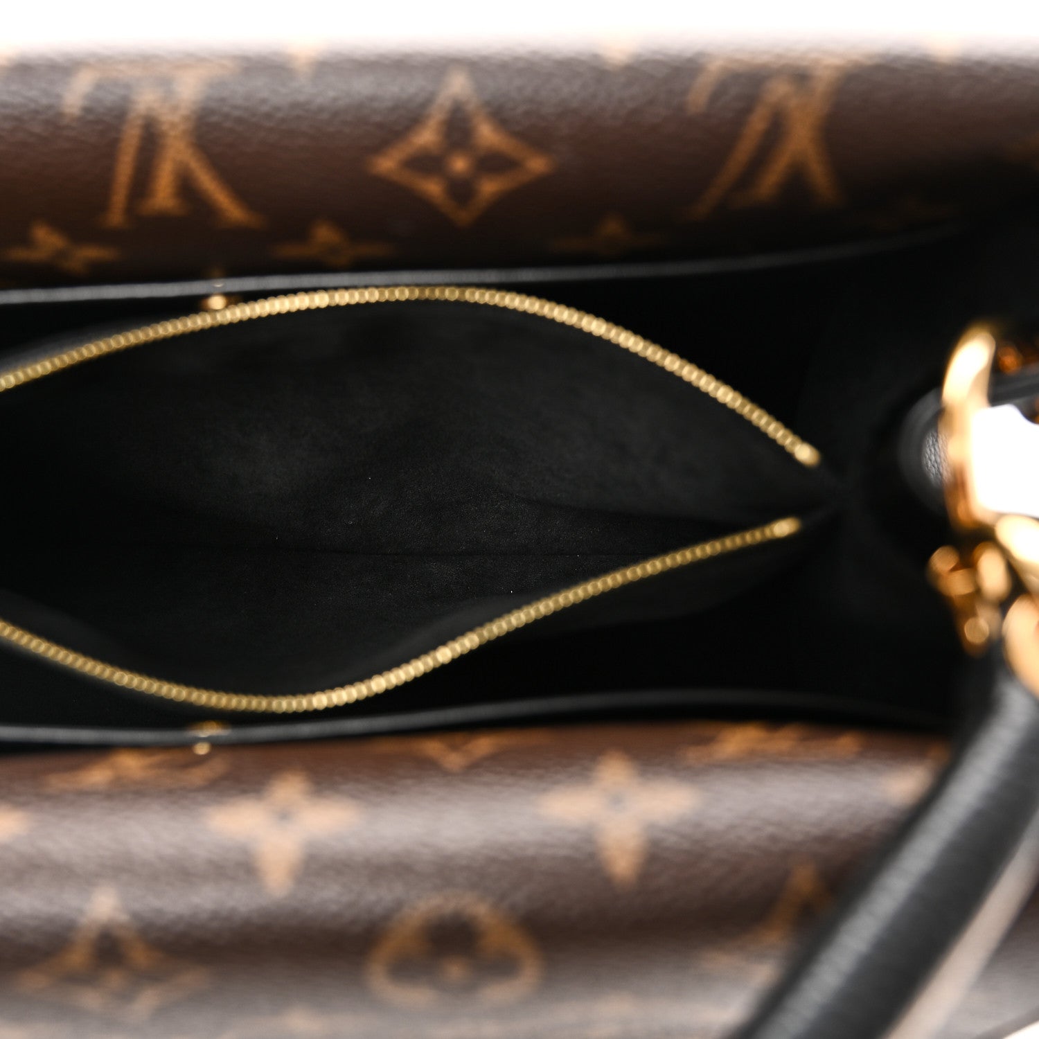 Grained Calfskin Monogram Double V Black