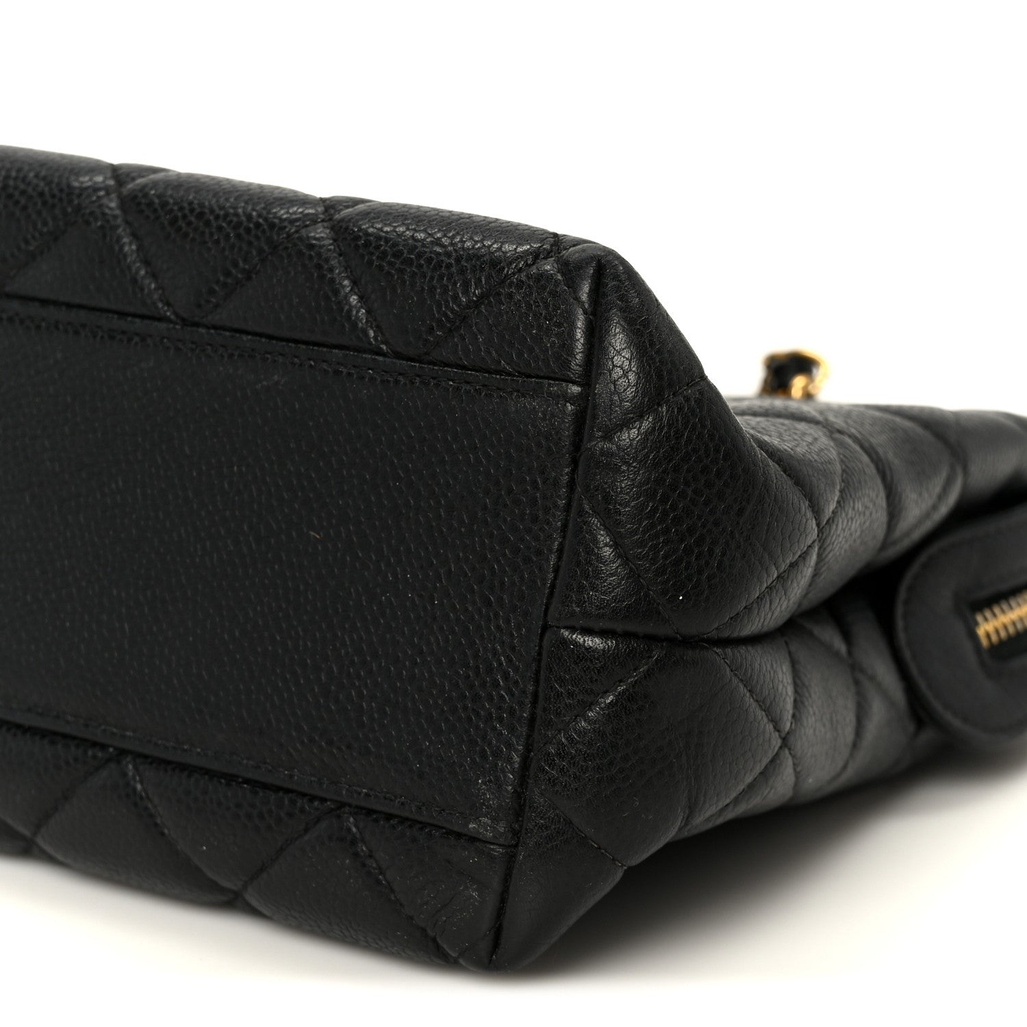 Caviar Quilted Shoulder Bag Black
