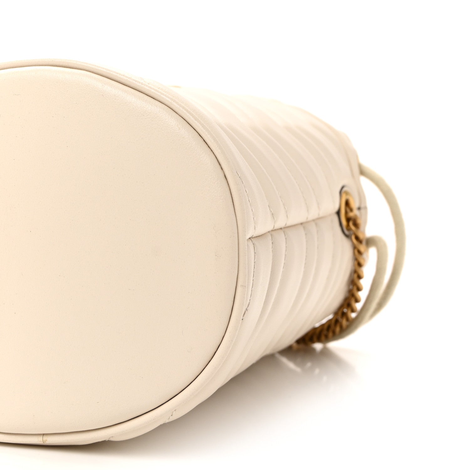 Calfskin Matelasse Mini GG Marmont 2.0 Bucket Bag White