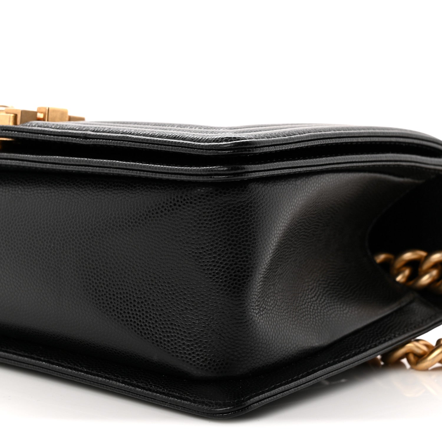 Caviar Quilted Medium Boy Flap Black